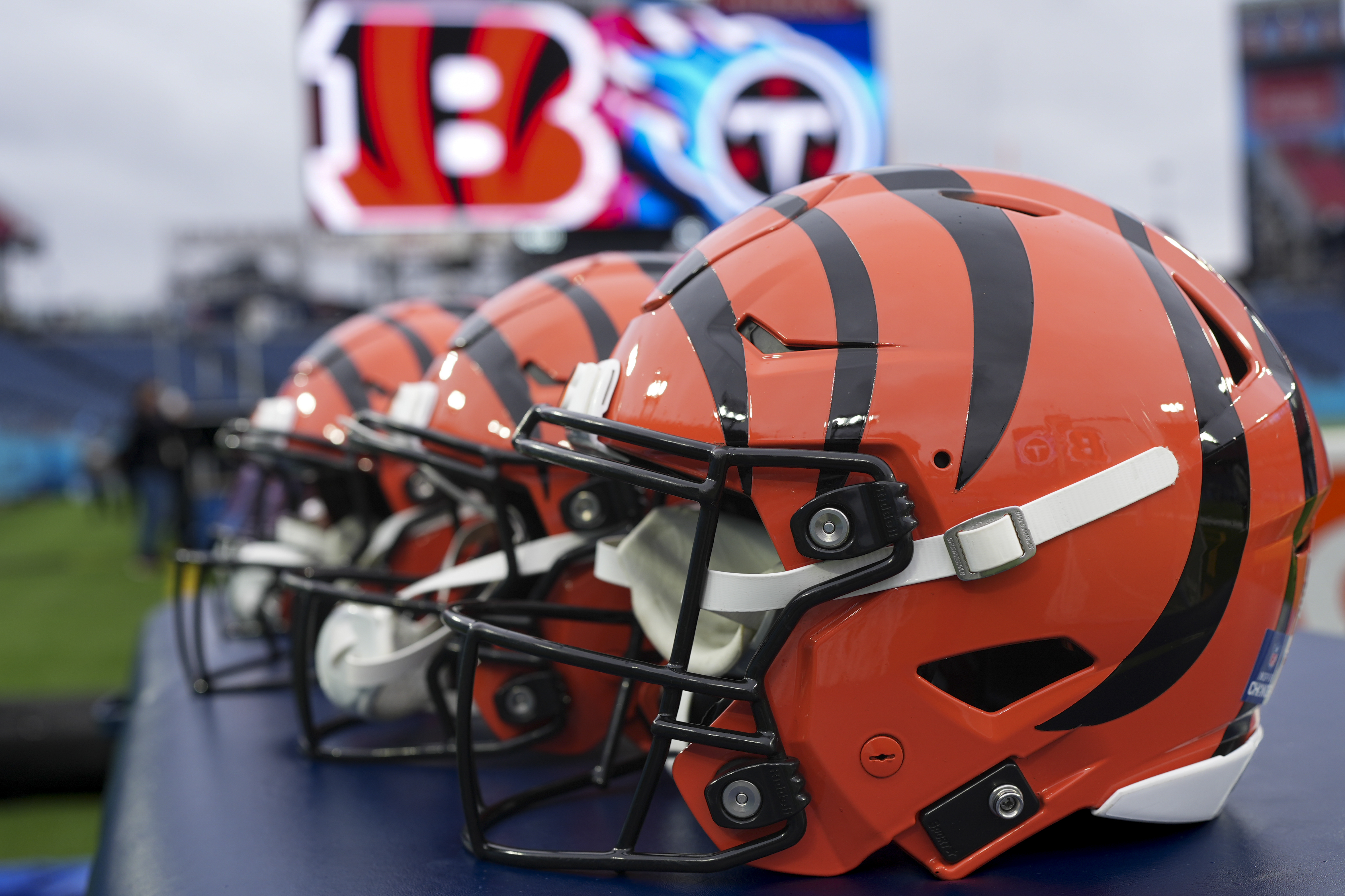Bengals Titans Football