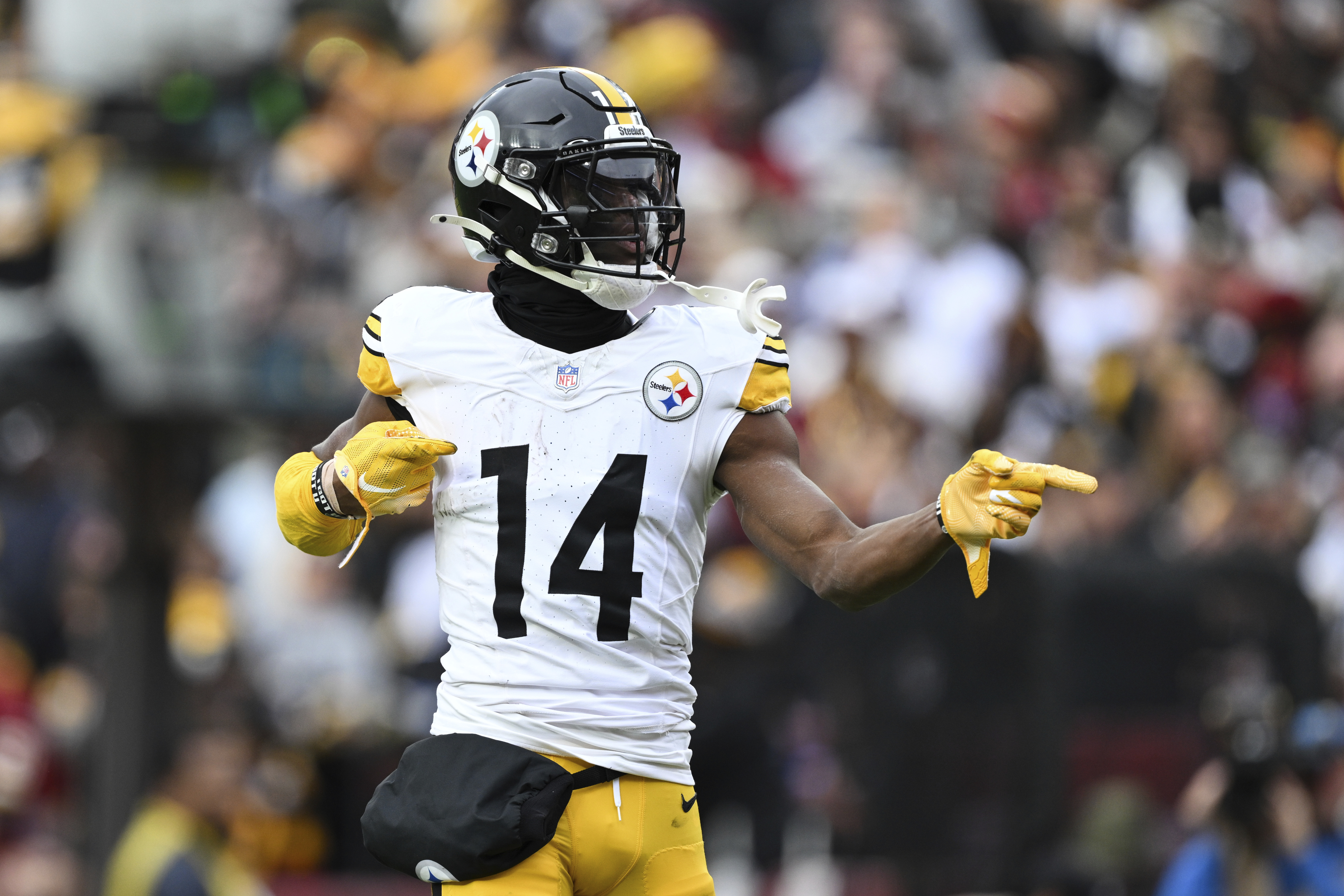 Steelers Commanders Football