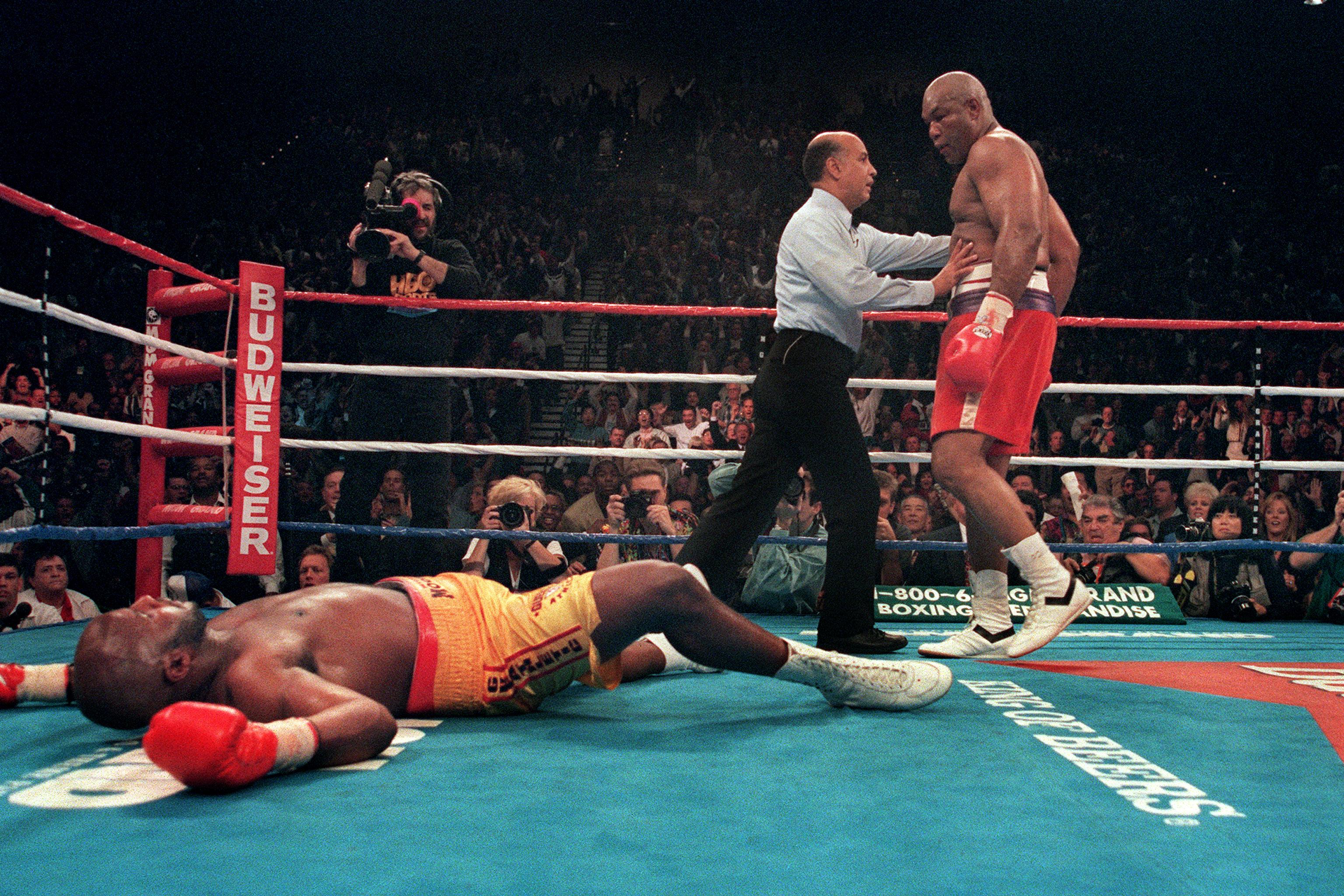 BOXING-FOREMAN-MOORER