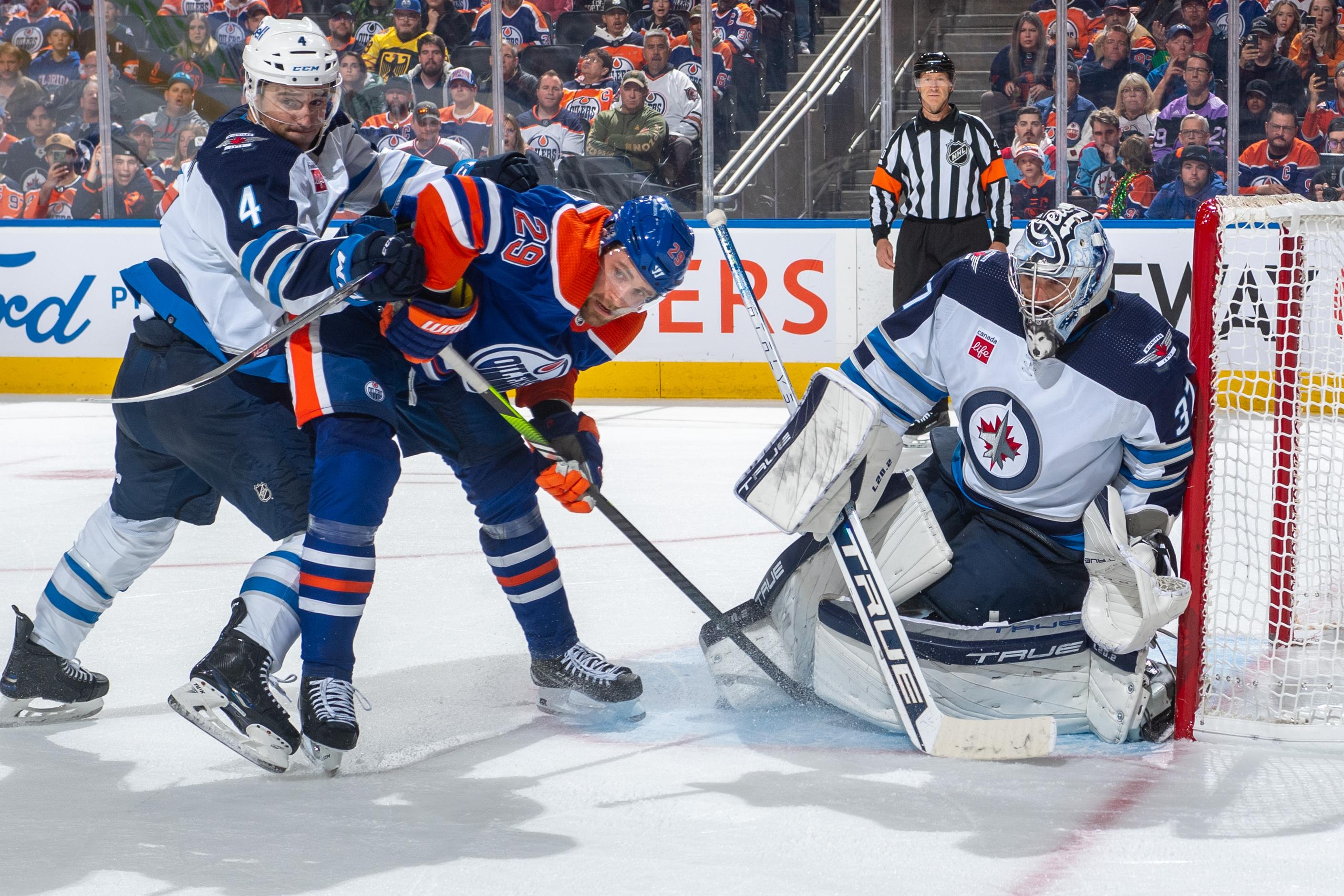 Winnipeg Jets v Edmonton Oilers