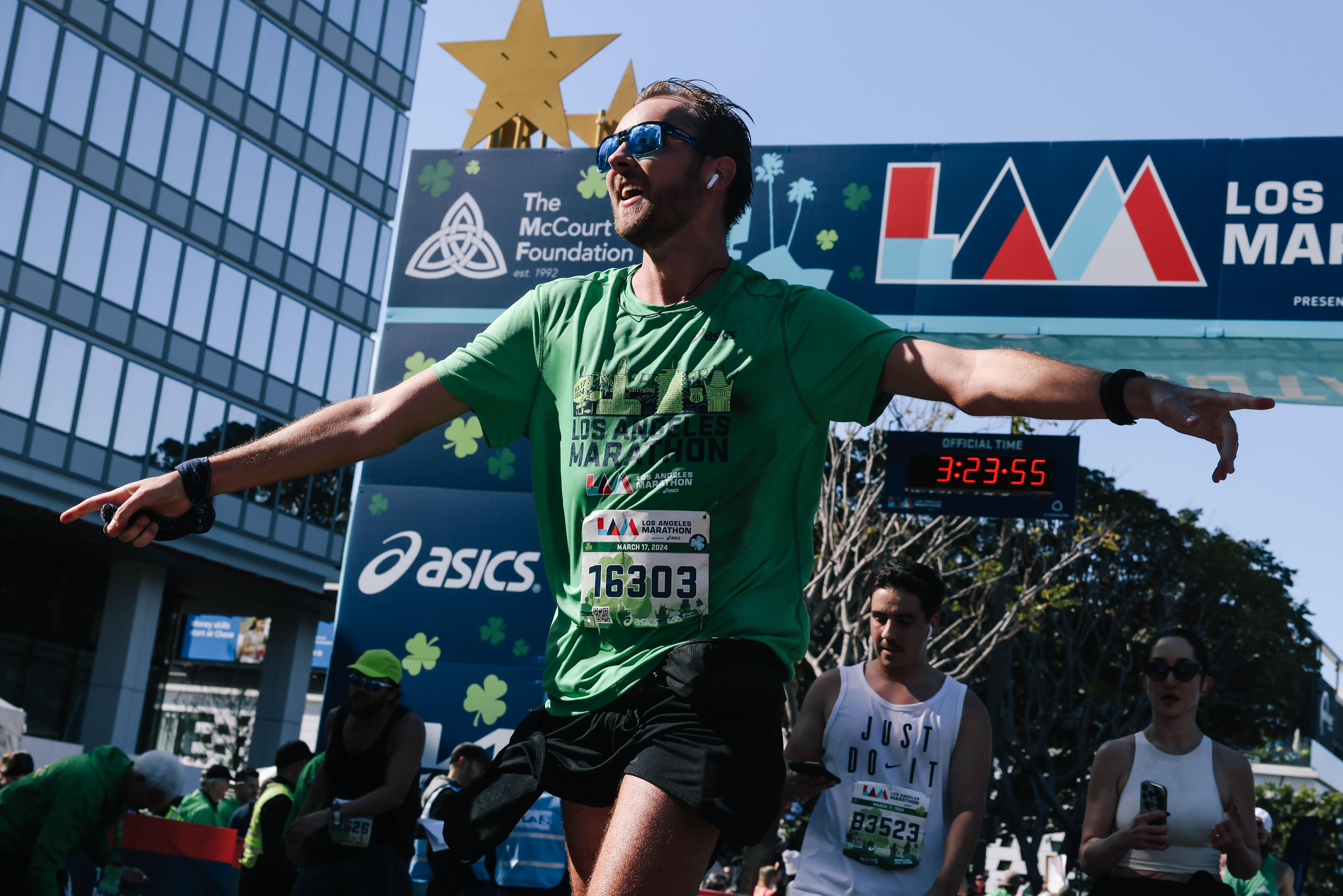 finish line the 39th running of the Los Angeles Marathon