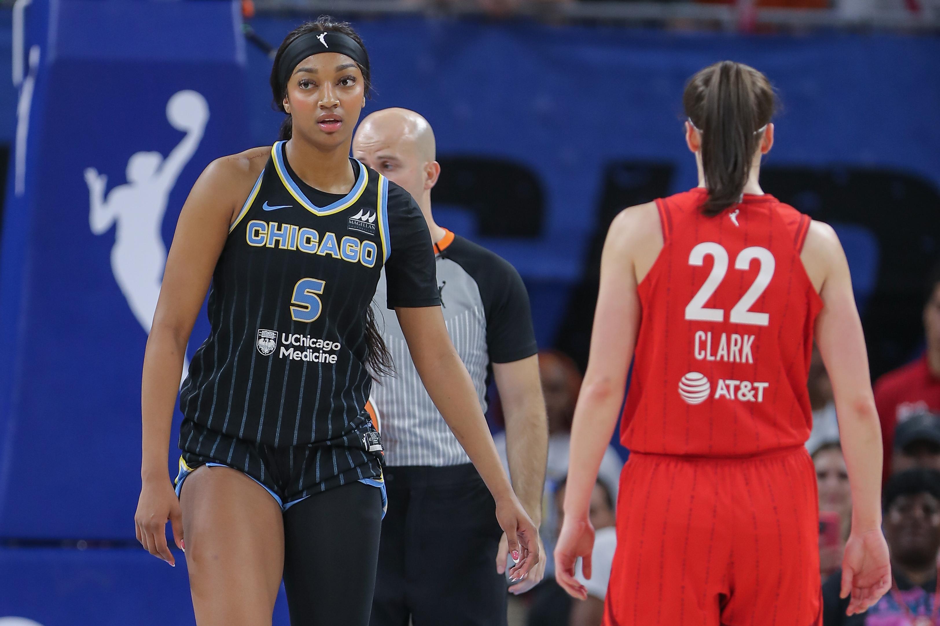 WNBA: AUG 30 Indiana Fever at Chicago Sky