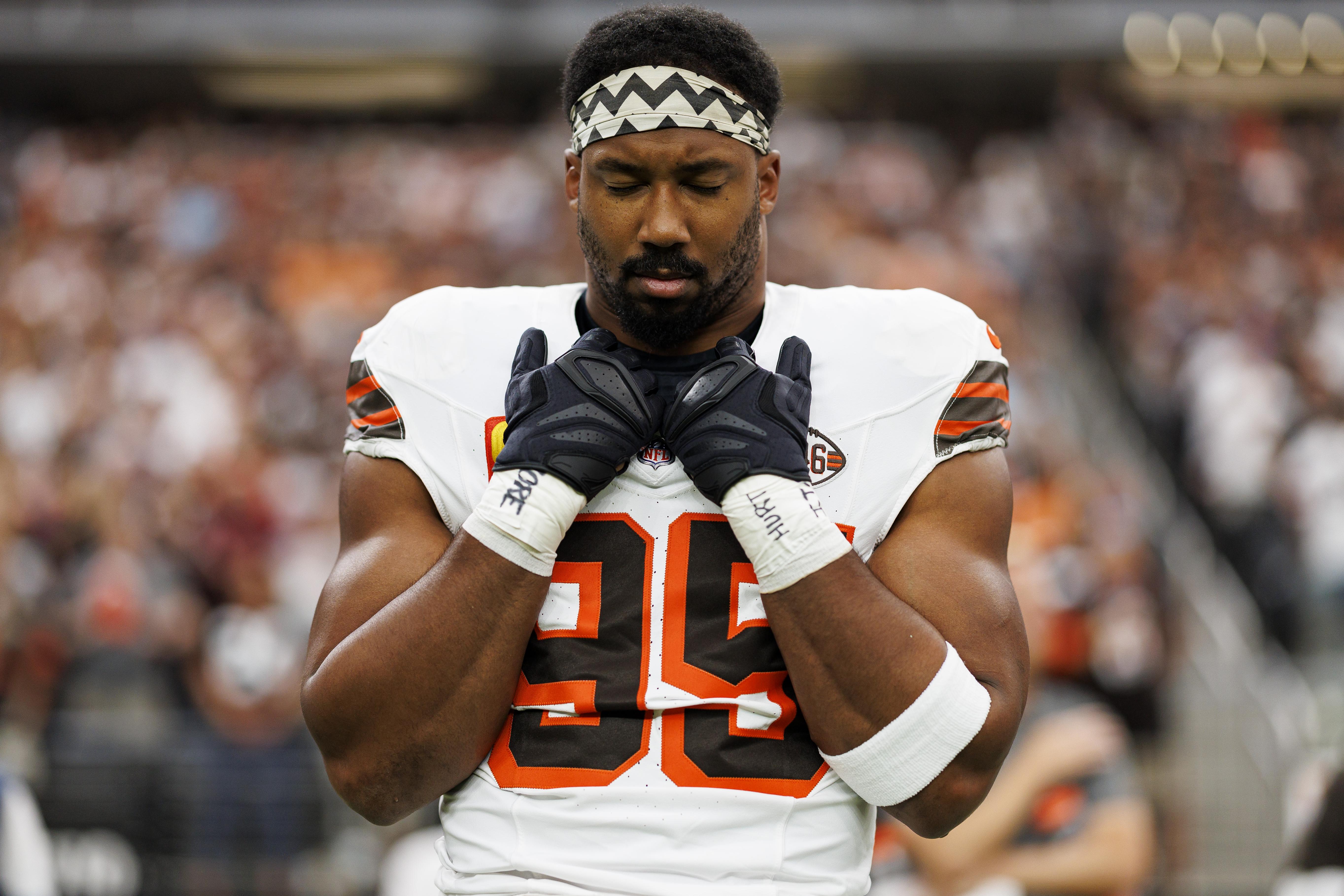 Cleveland Browns v Las Vegas Raiders