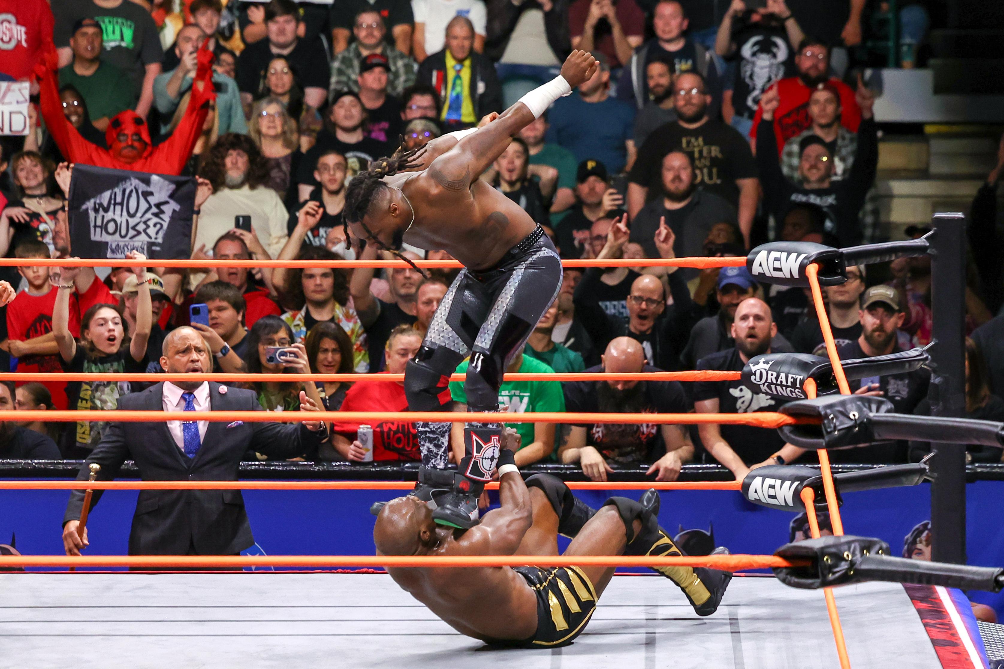 WRESTLING: OCT 30 AEW Dynamite/Rampage