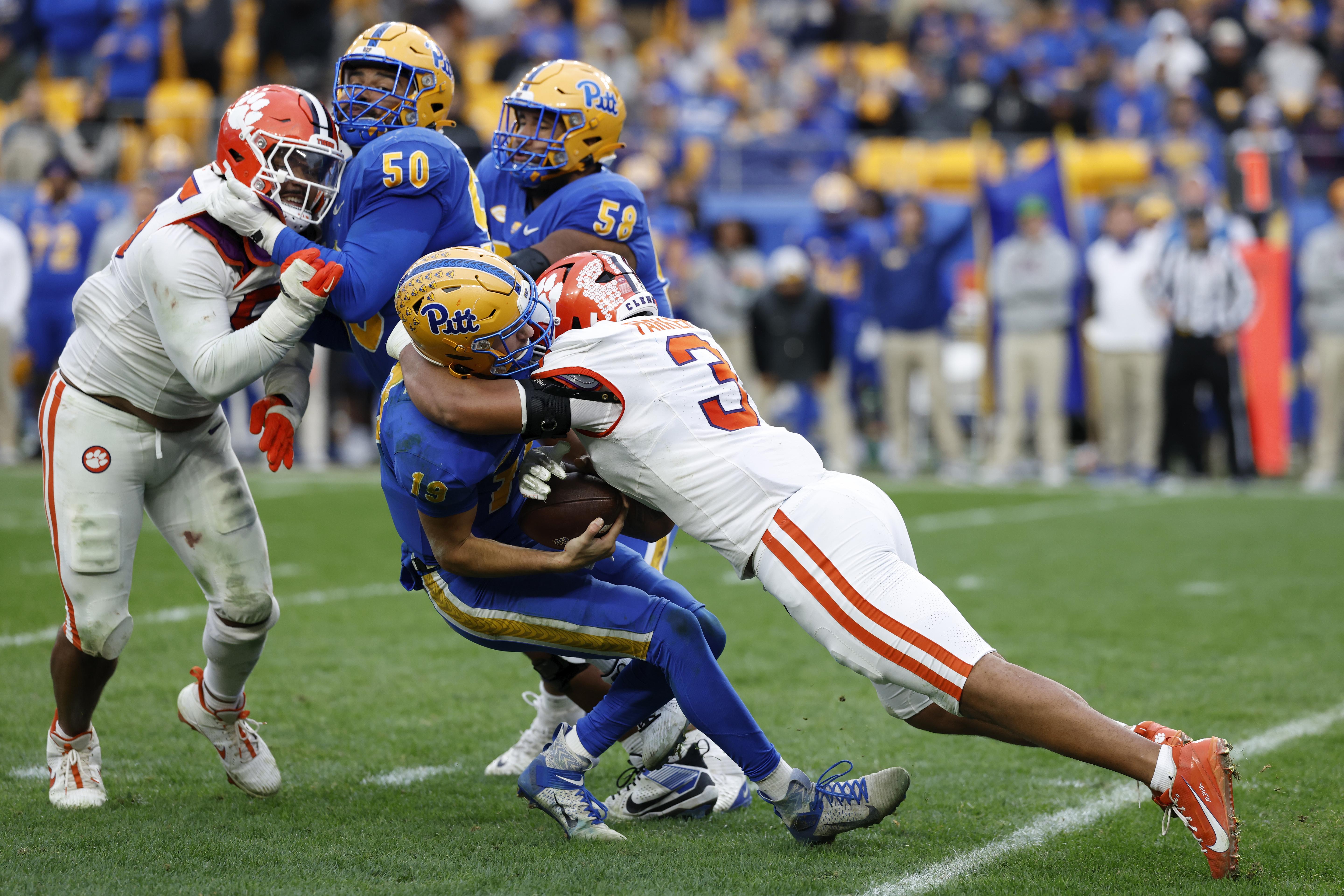 COLLEGE FOOTBALL: NOV 16 Clemson at Pitt