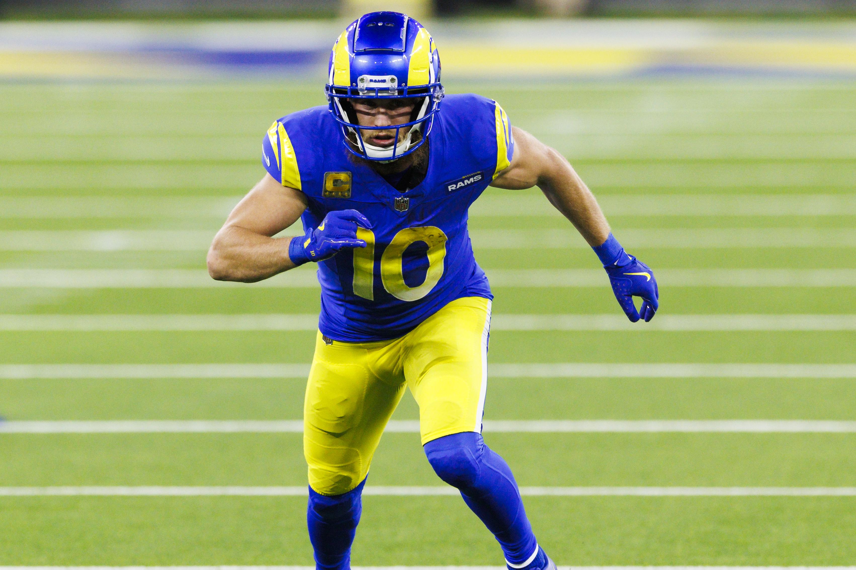Miami Dolphins v Los Angeles Rams