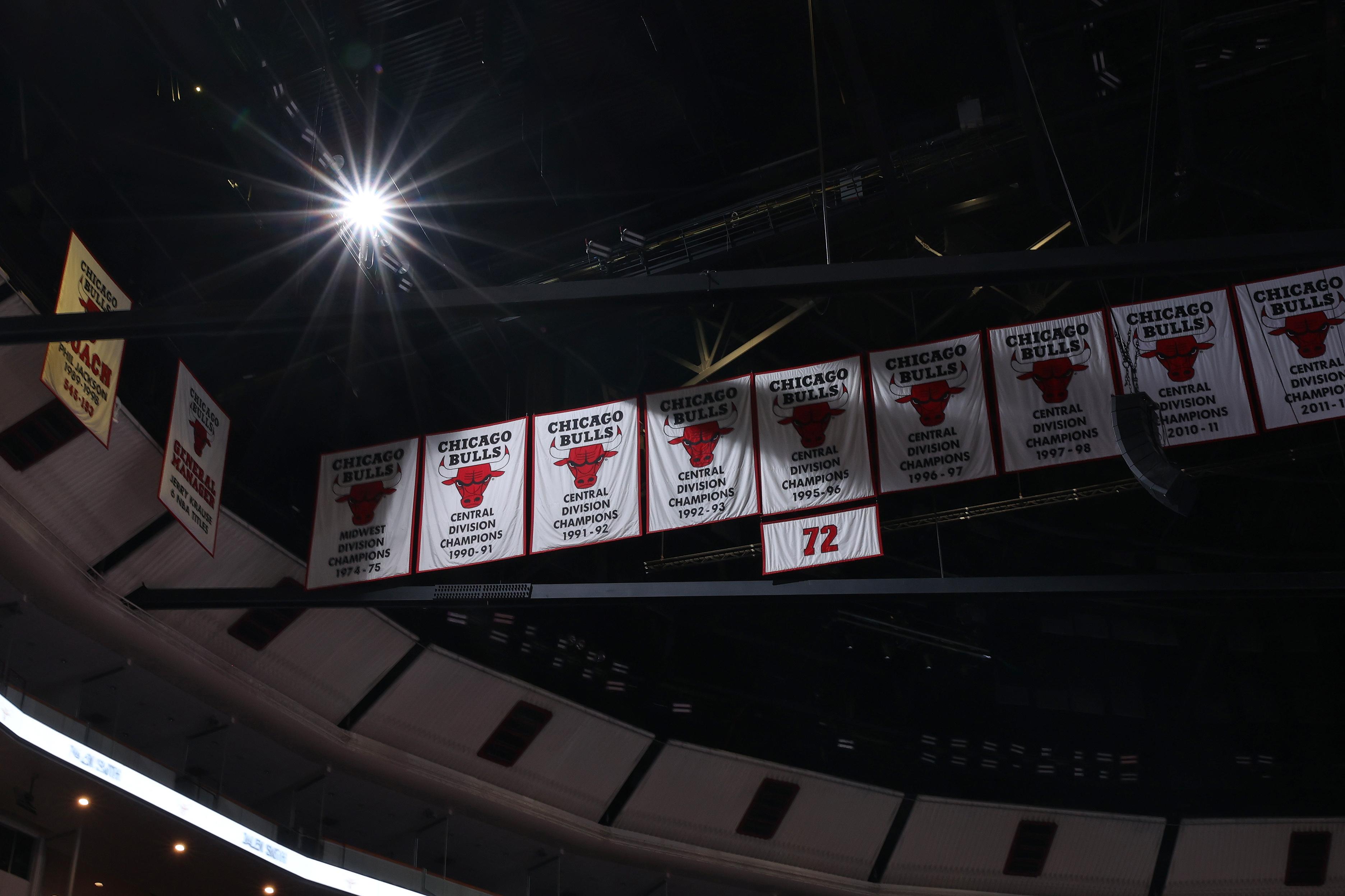 Atlanta Hawks v Chicago Bulls - Emirates NBA Cup