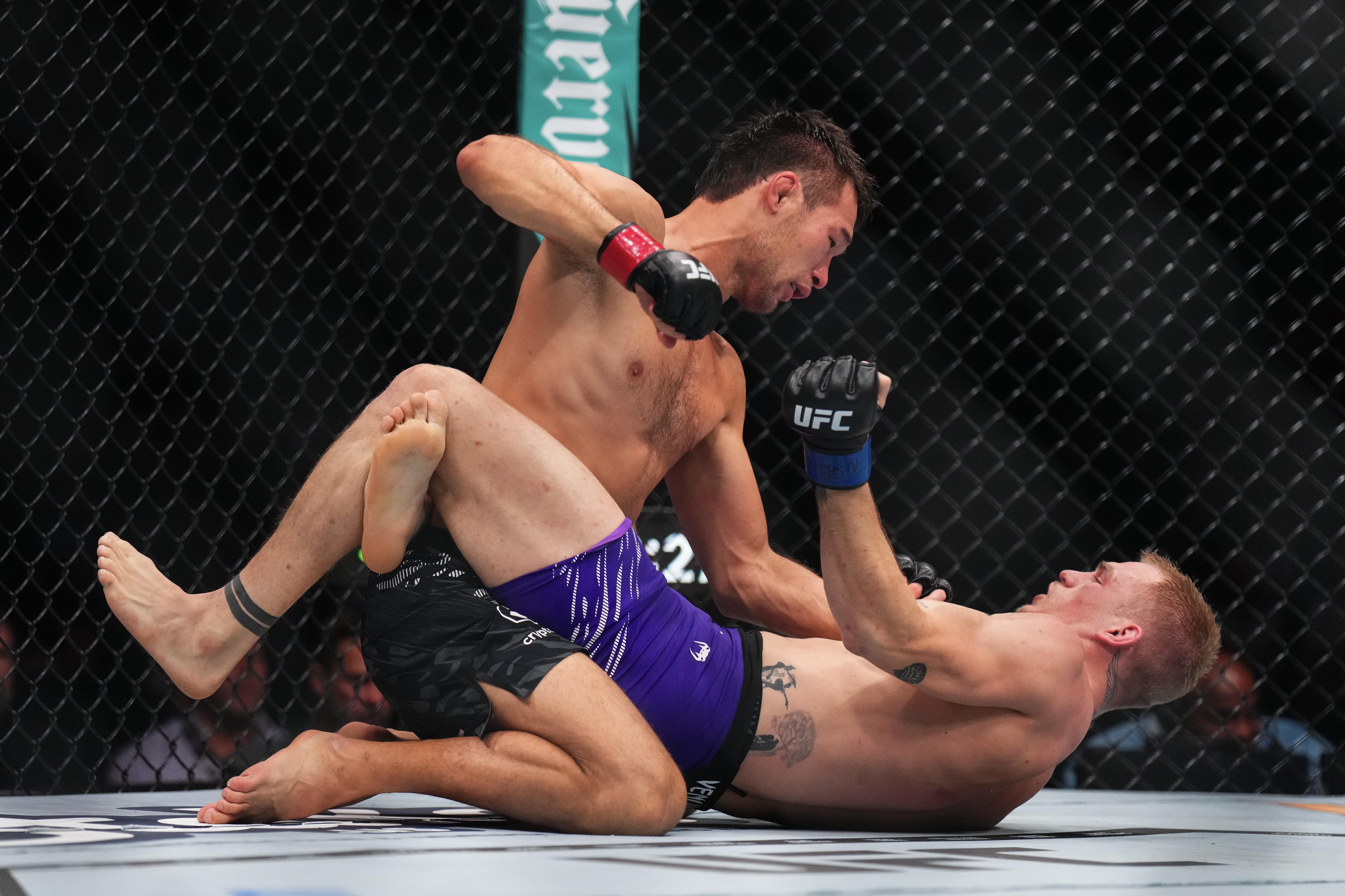UFC 310: Pantoja v Asakura