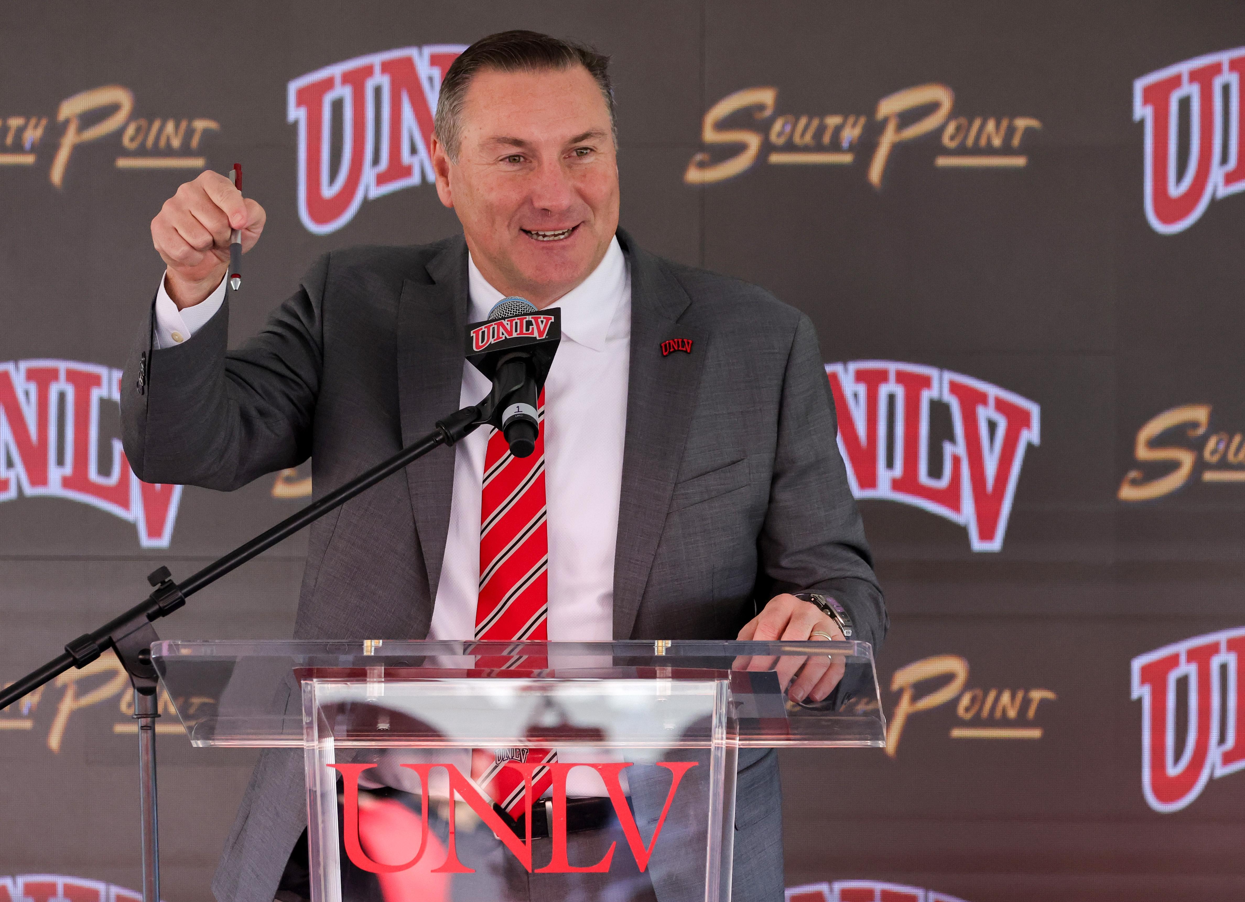 UNLV Introduces Dan Mullen
