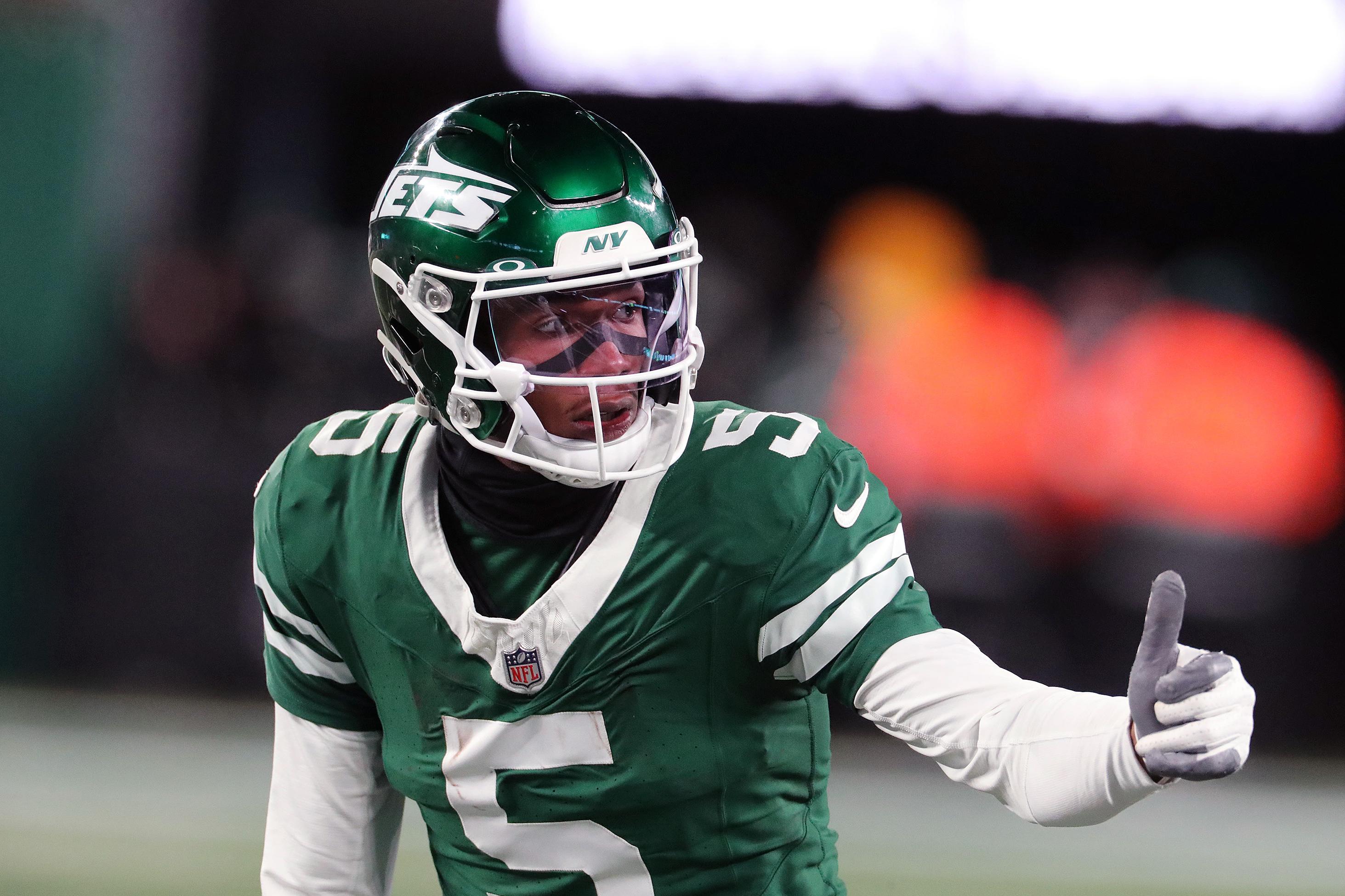 Miami Dolphins v New York Jets