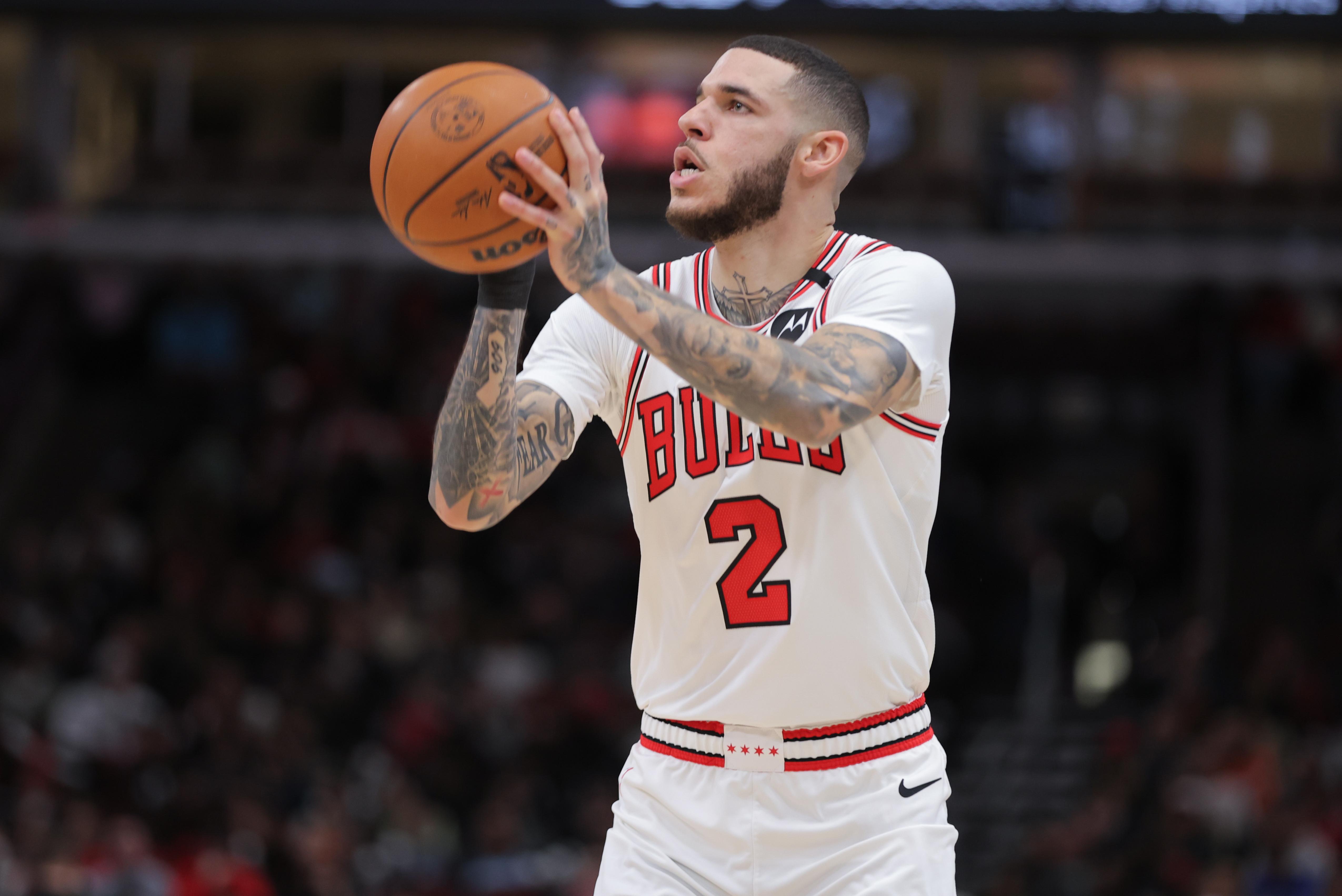 NBA: FEB 04 Heat at Bulls