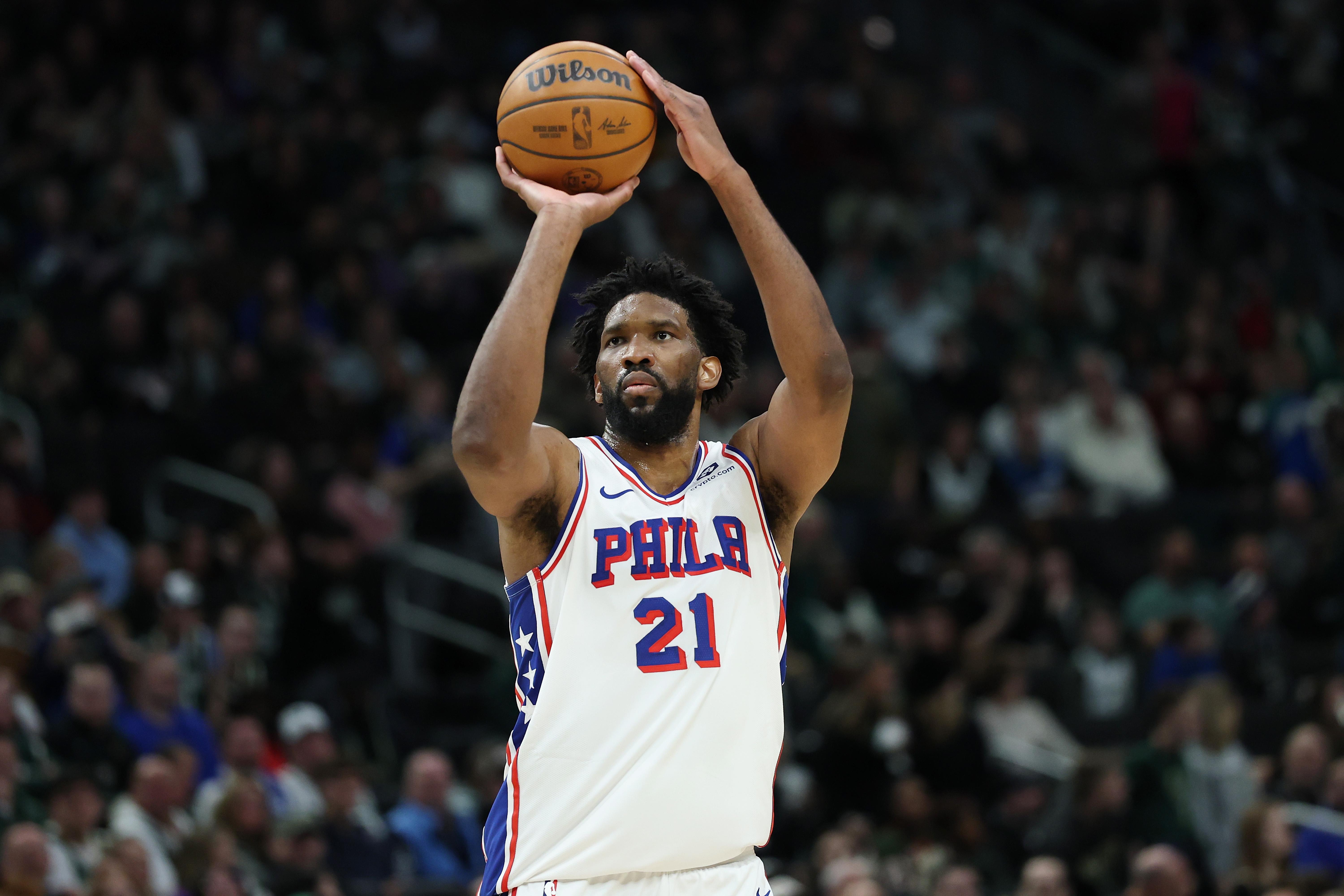 Philadelphia 76ers v Milwaukee Bucks