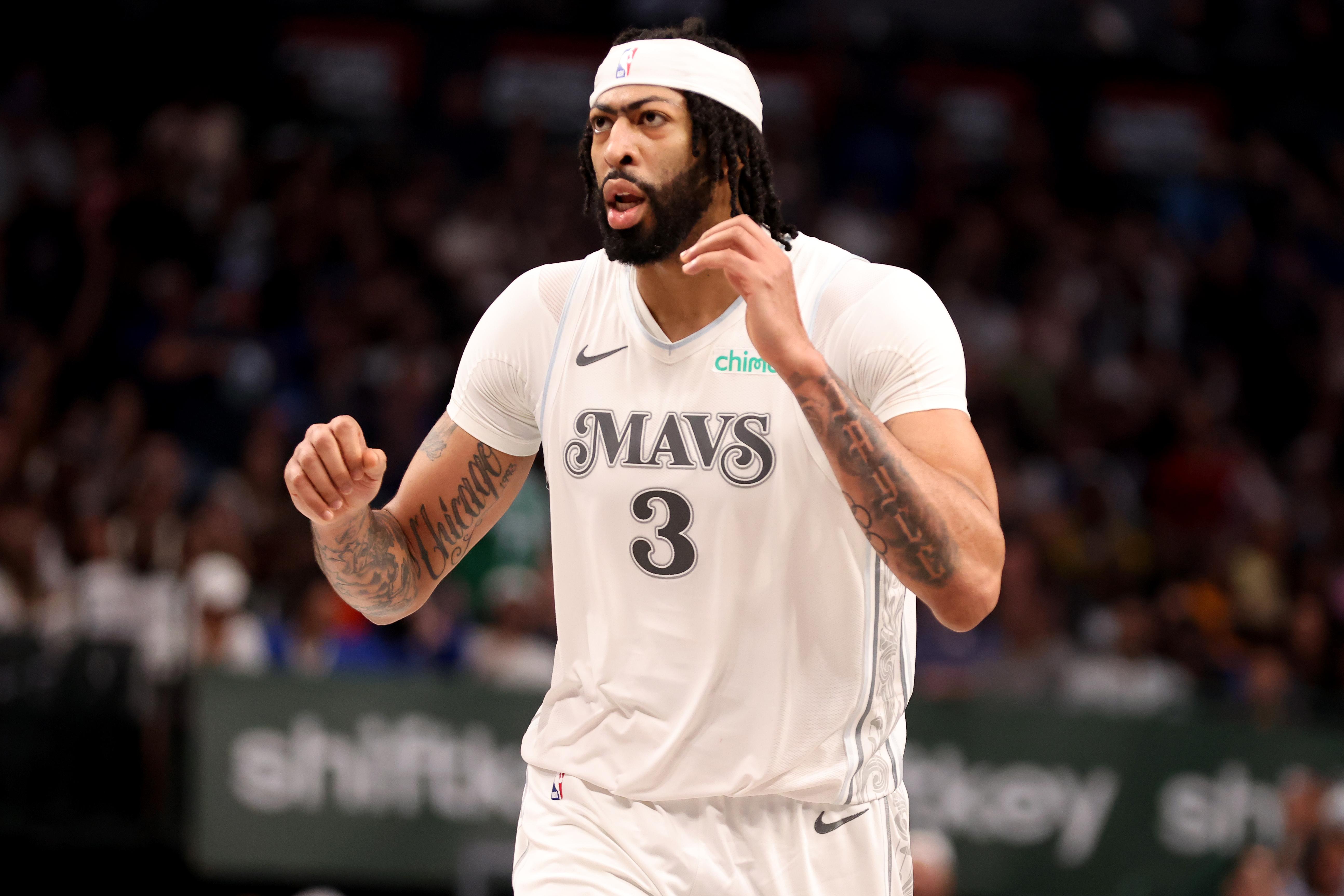 Houston Rockets v Dallas Mavericks