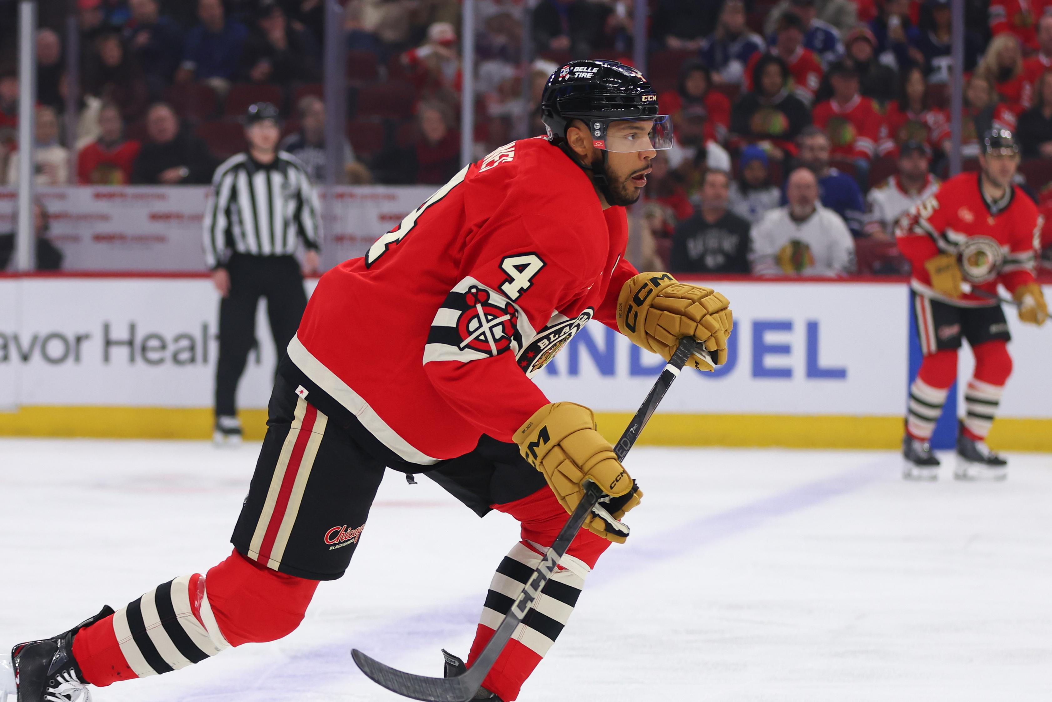 NHL: FEB 23 Maple Leafs at Blackhawks