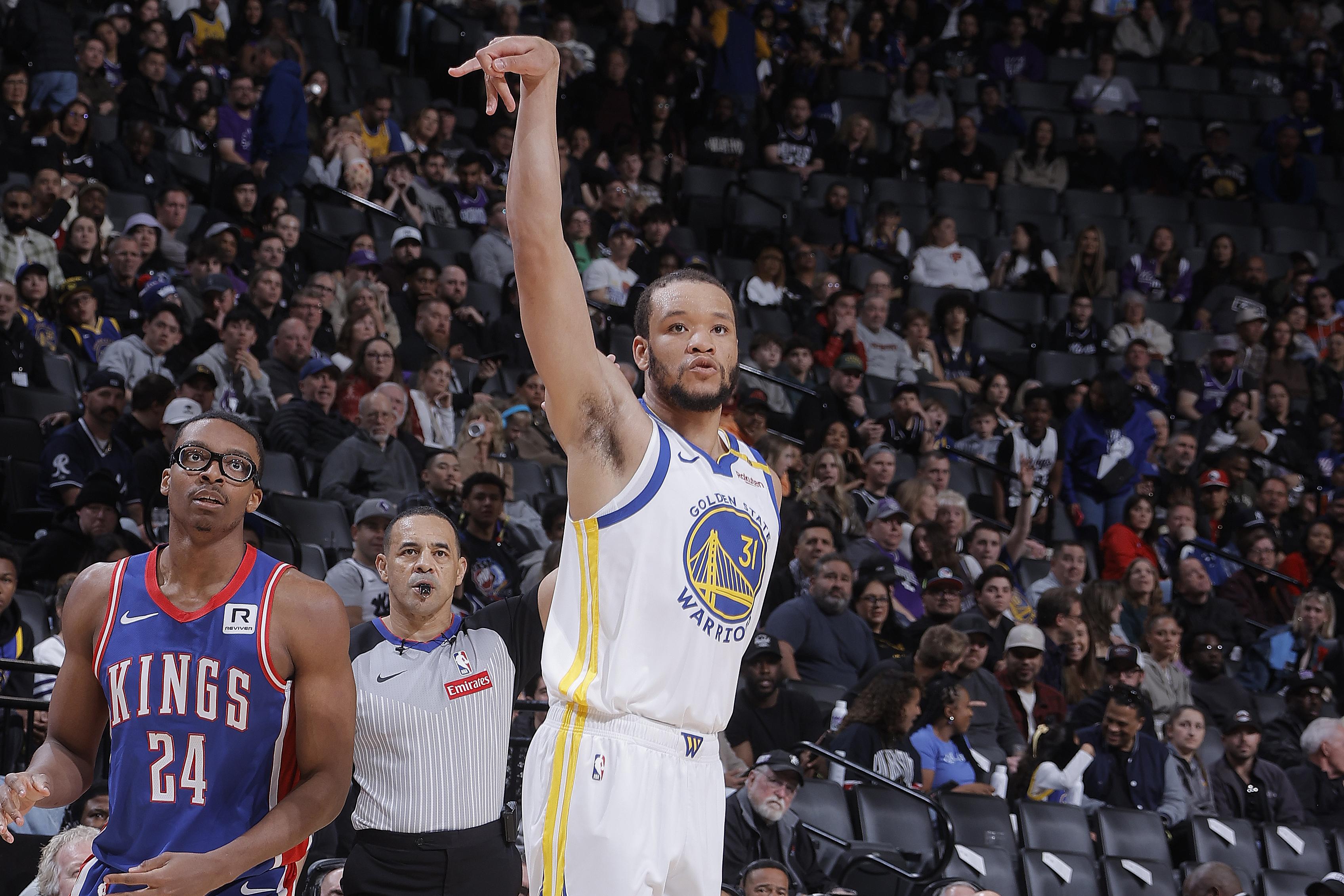 Golden State Warriors v Sacramento Kings