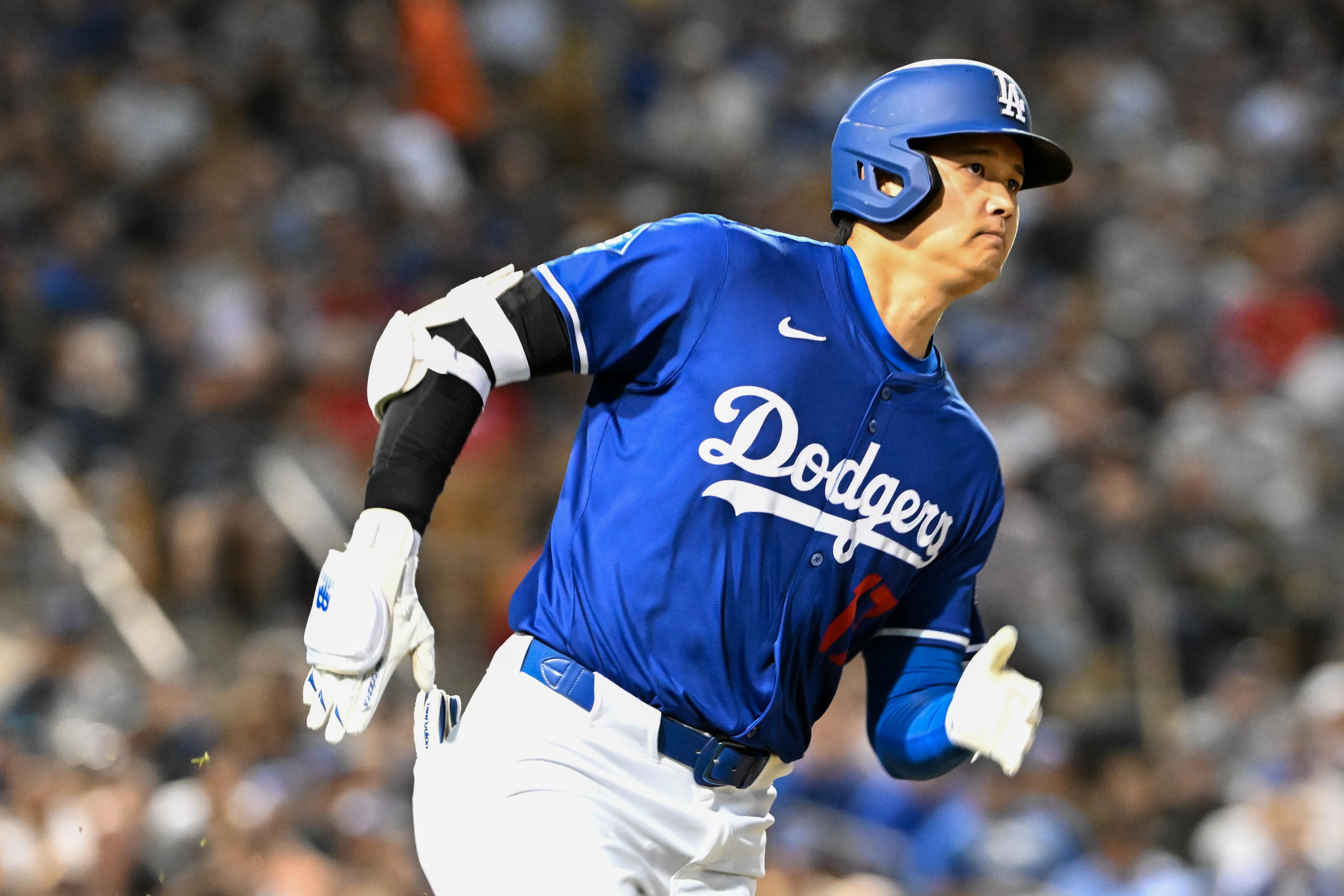 Cincinnati Reds v Los Angeles Dodgers