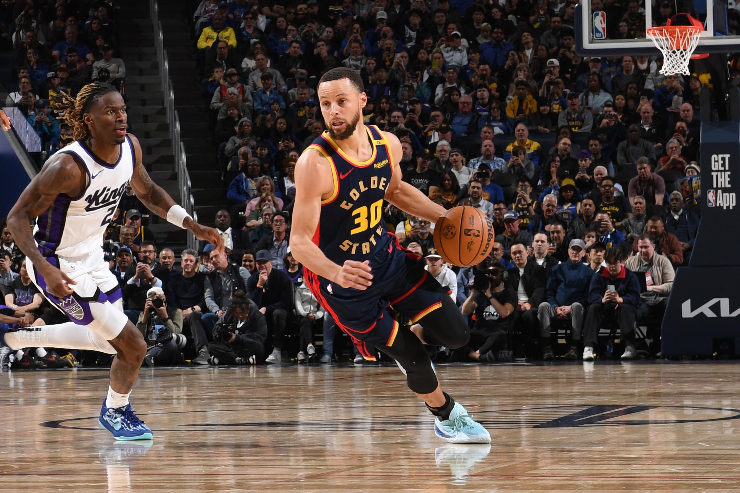 Sacramento Kings v Golden State Warriors