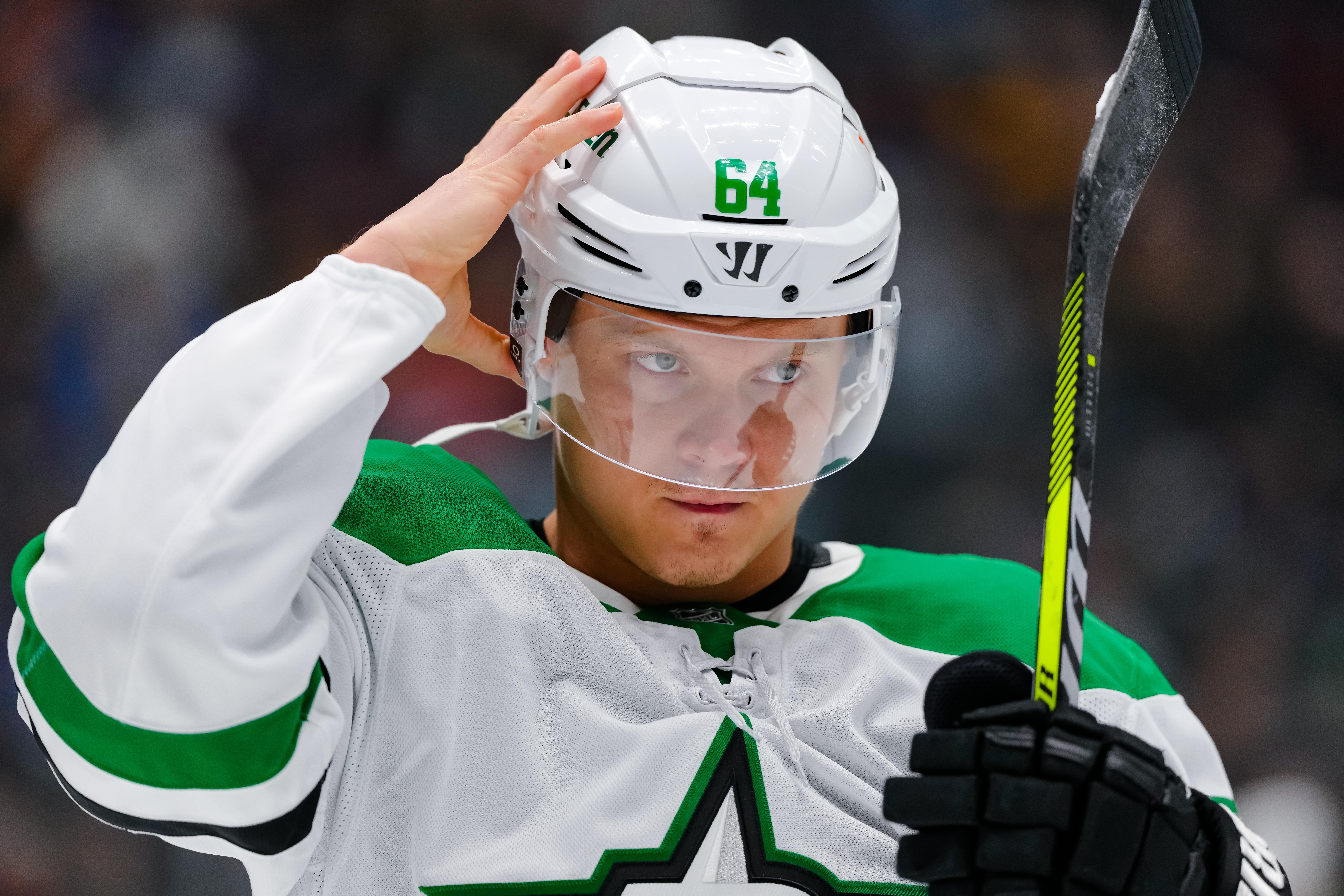 Dallas Stars v Vancouver Canucks