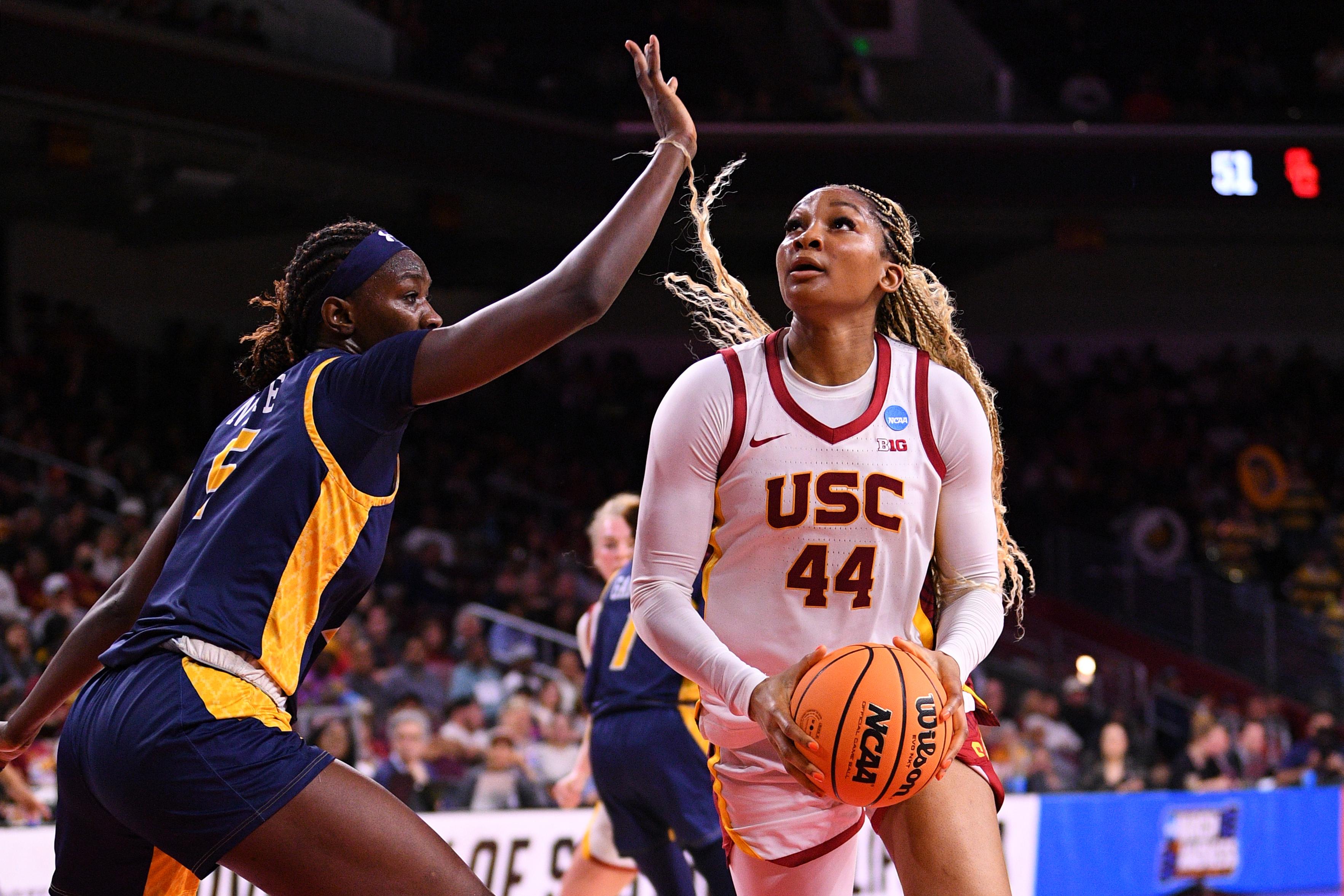NCAA BASKETBALL: MAR 22 Div I Women's Championship - First Round - UNC Greensboro vs USC