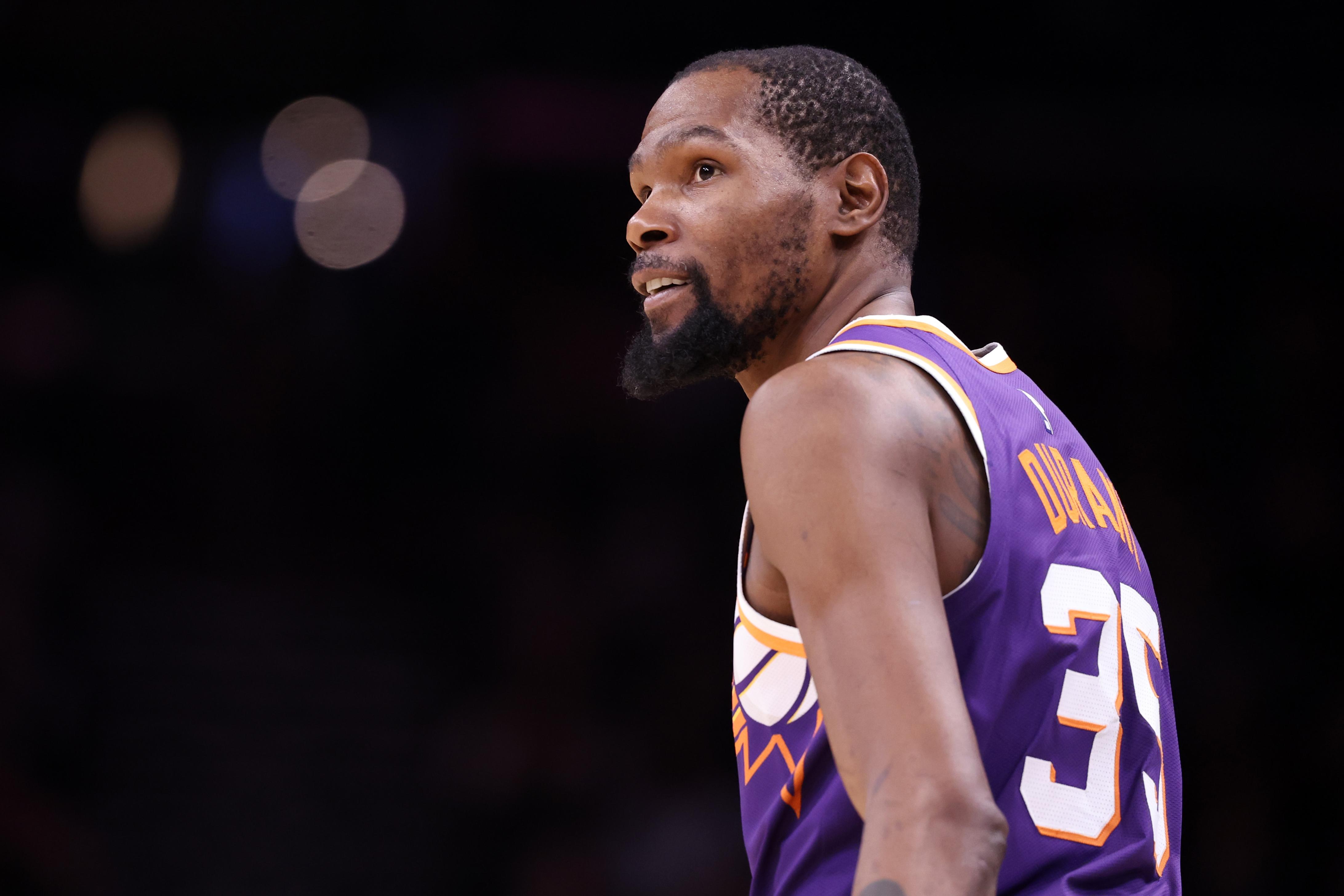 Toronto Raptors v Phoenix Suns
