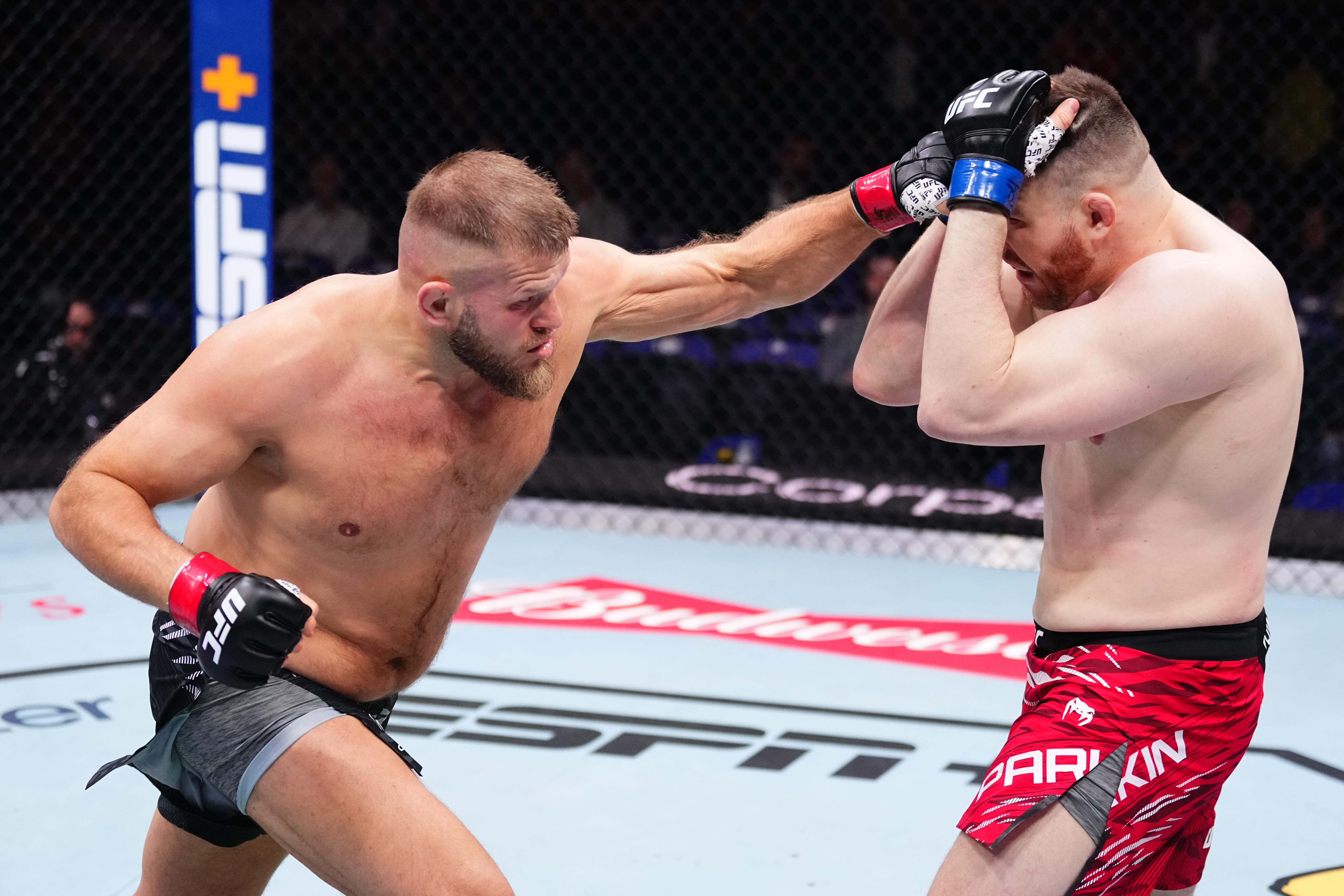 UFC Fight Night: Tybura v Parkin