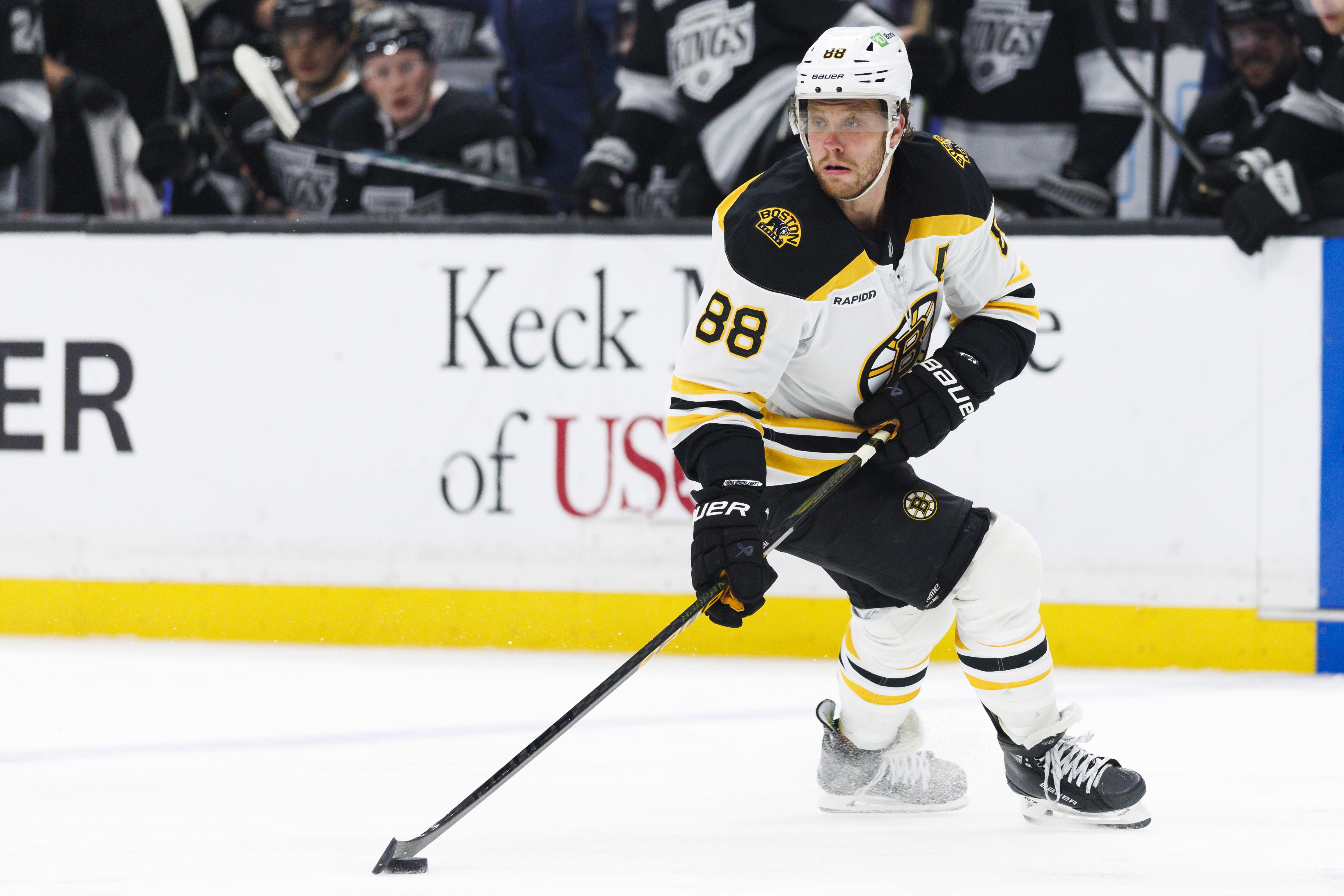 Boston Bruins v Los Angeles Kings