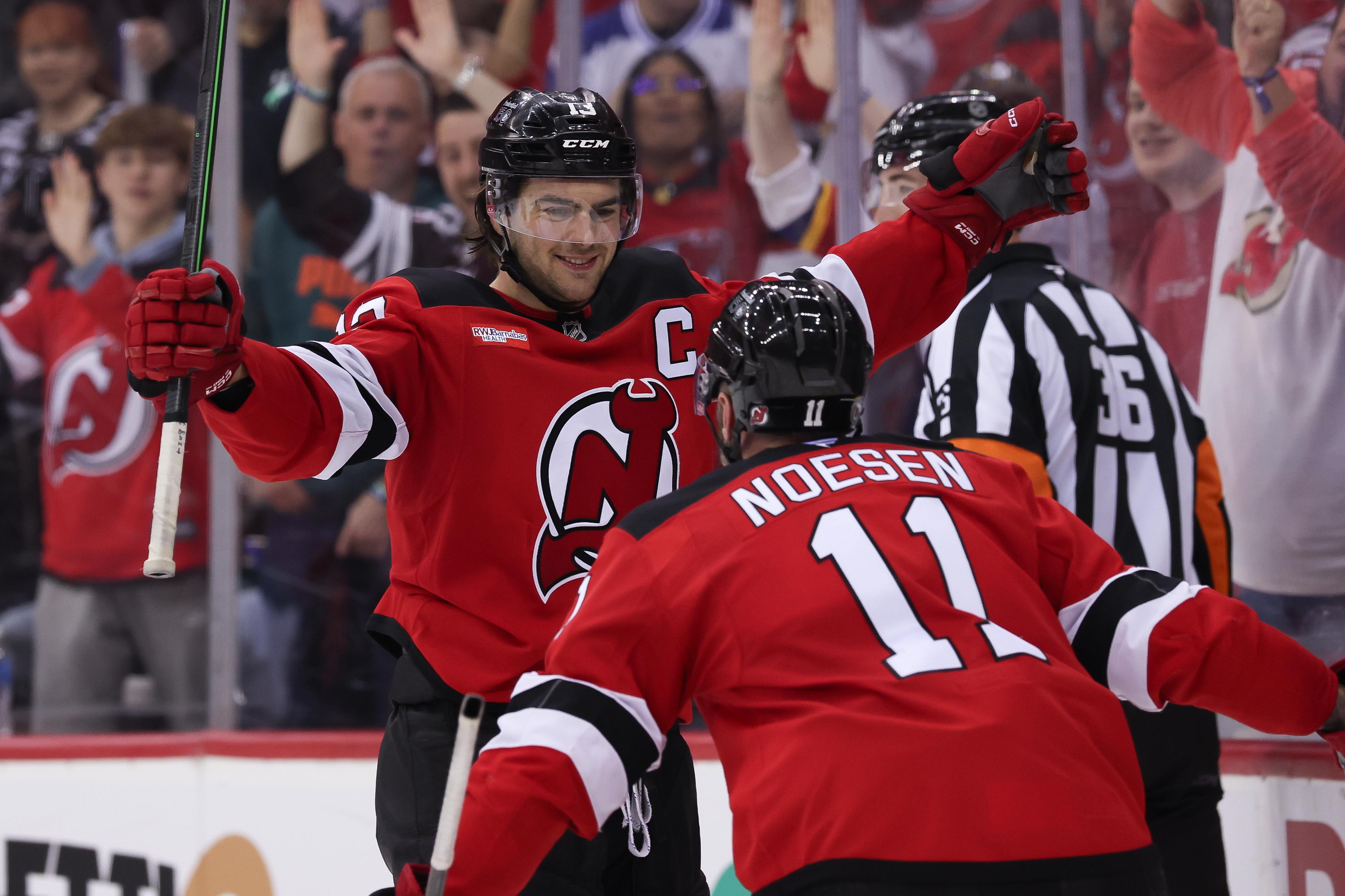 NHL: MAR 31 Wild at Devils