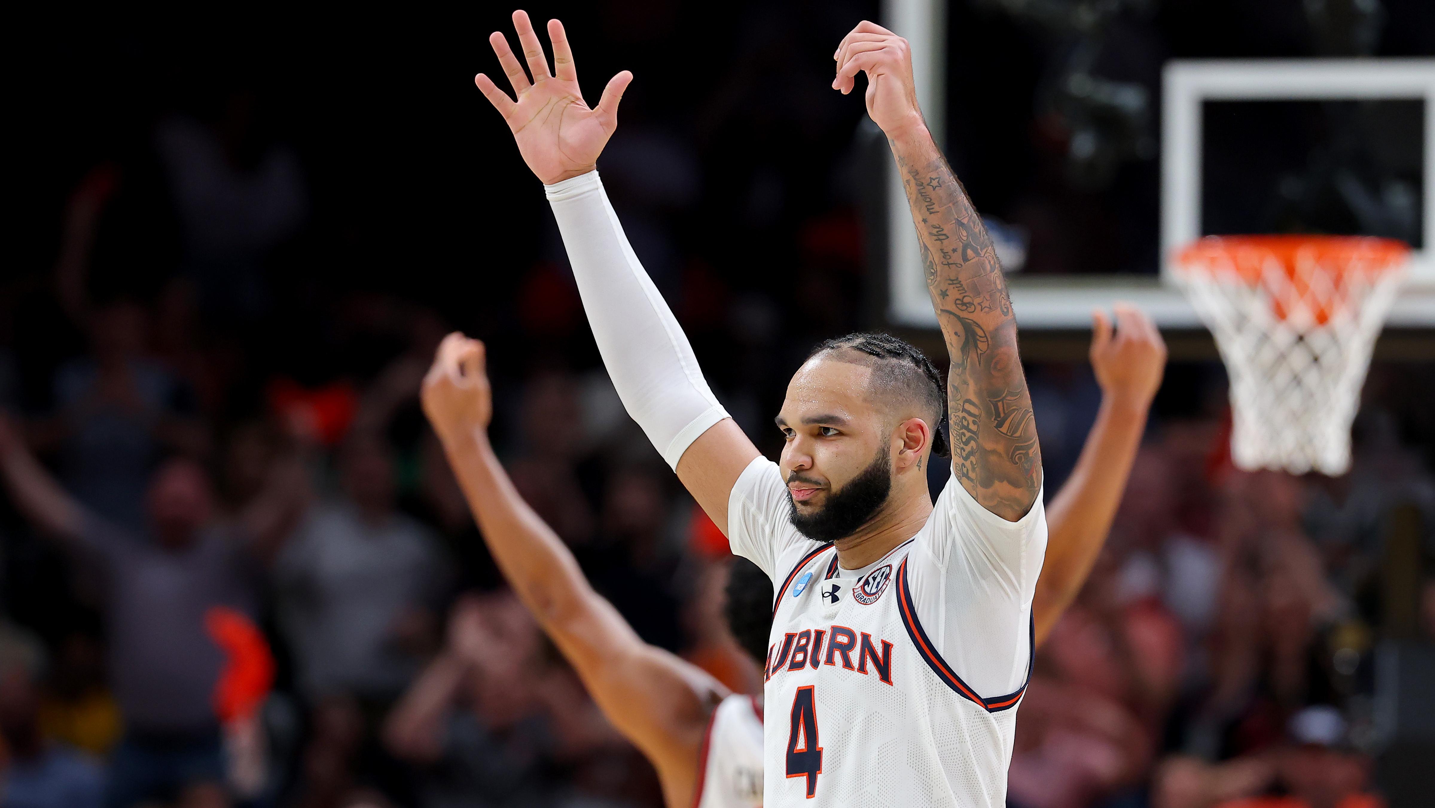 Michigan v Auburn