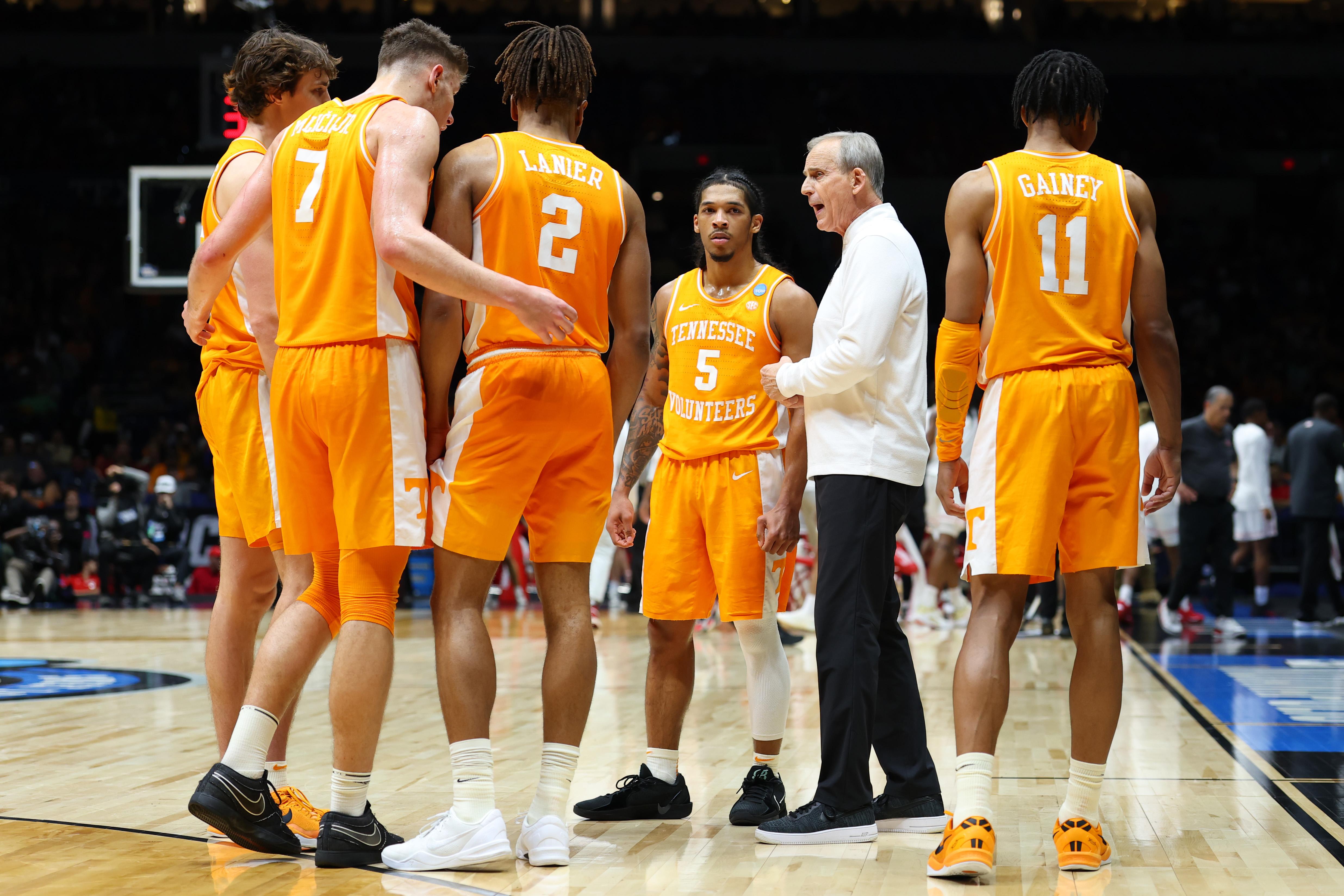 Tennessee v Houston