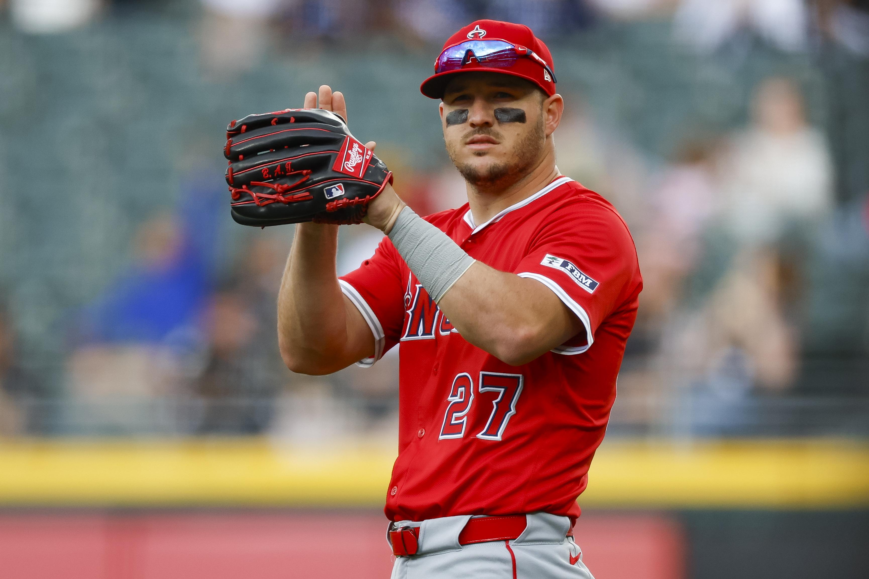 Los Angeles Angels v Chicago White Sox