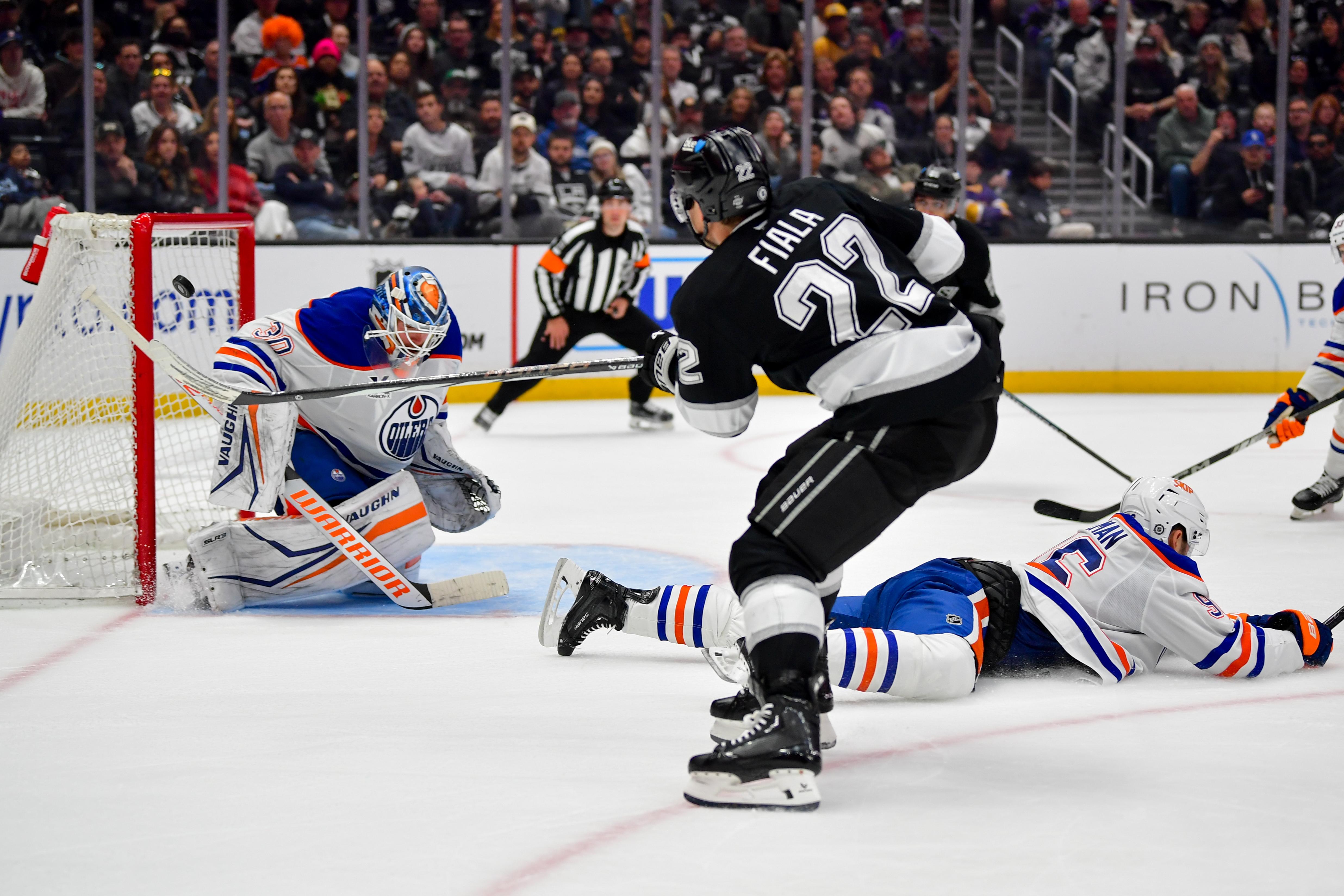 Edmonton Oilers v Los Angeles Kings