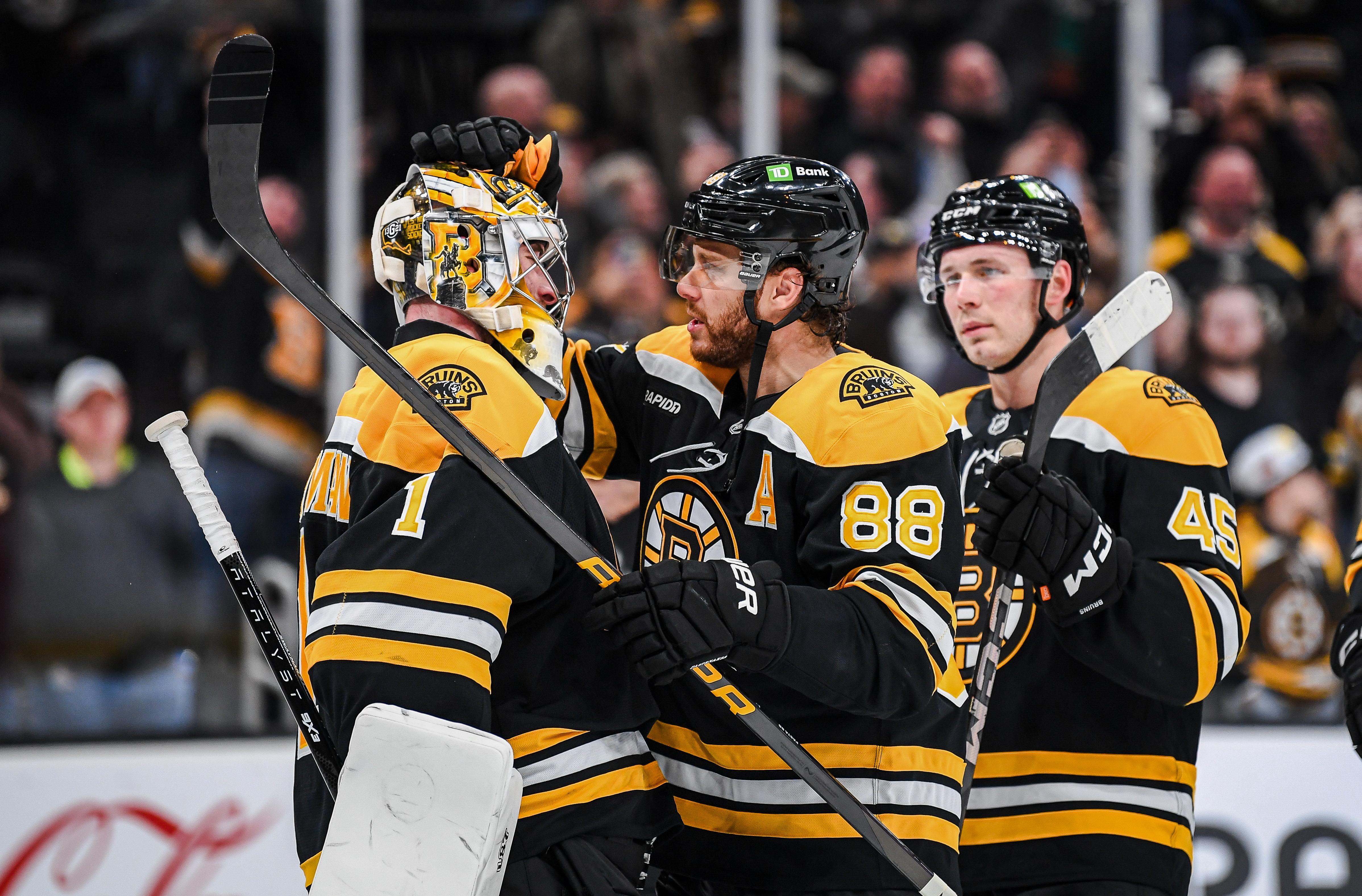 Carolina Hurricanes v Boston Bruins