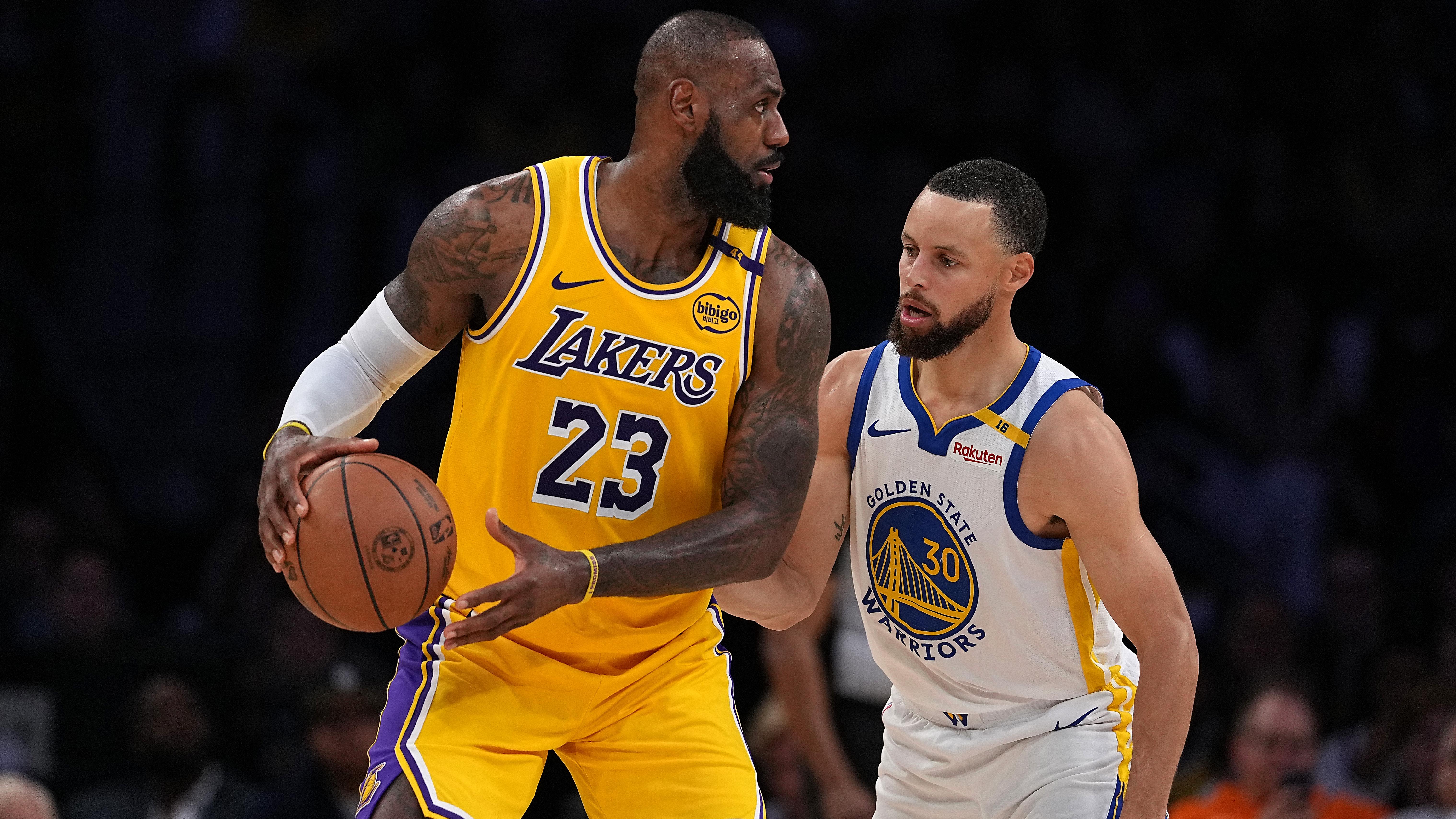 Golden State Warriors v Los Angeles Lakers