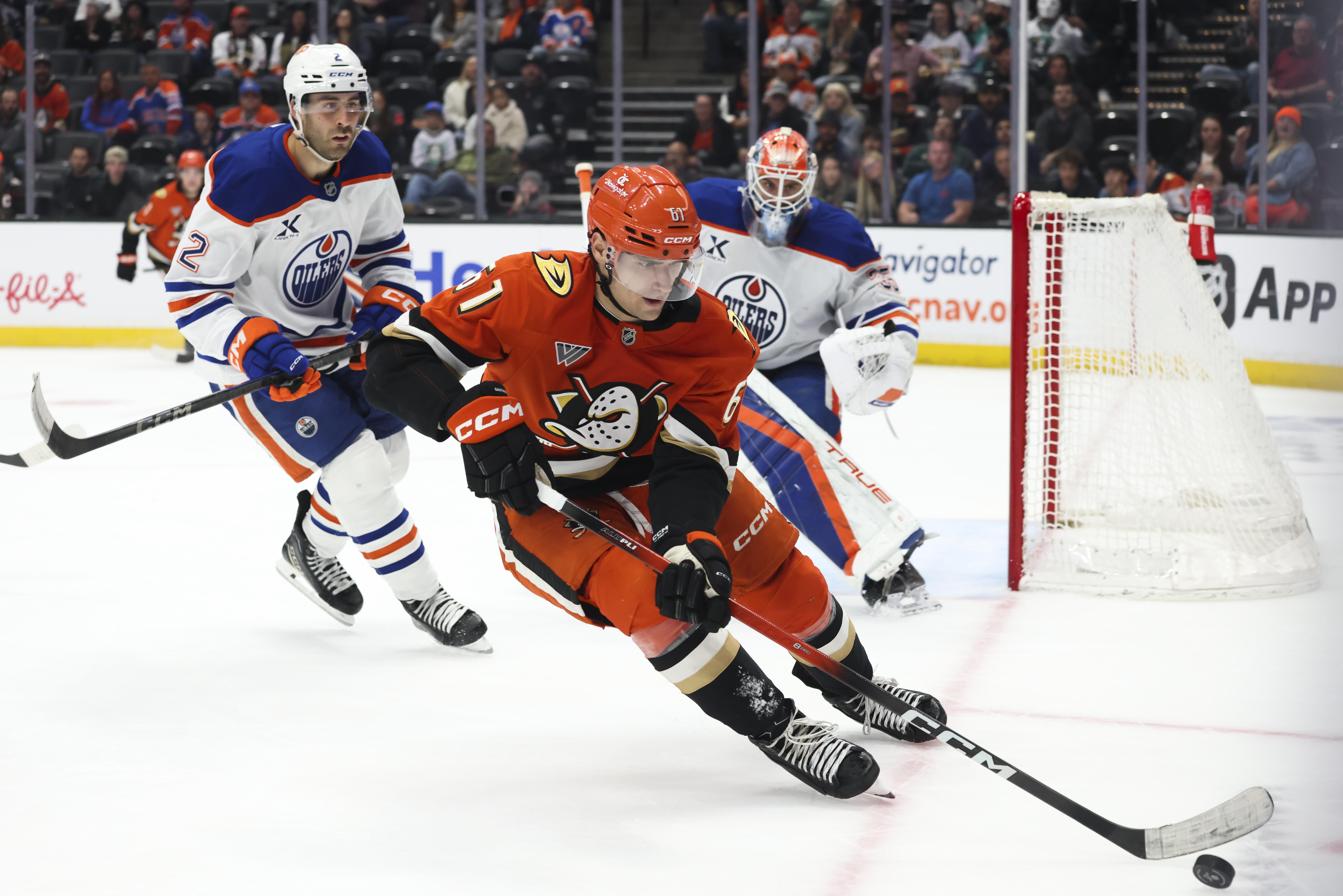 Edmonton Oilers v Anaheim Ducks