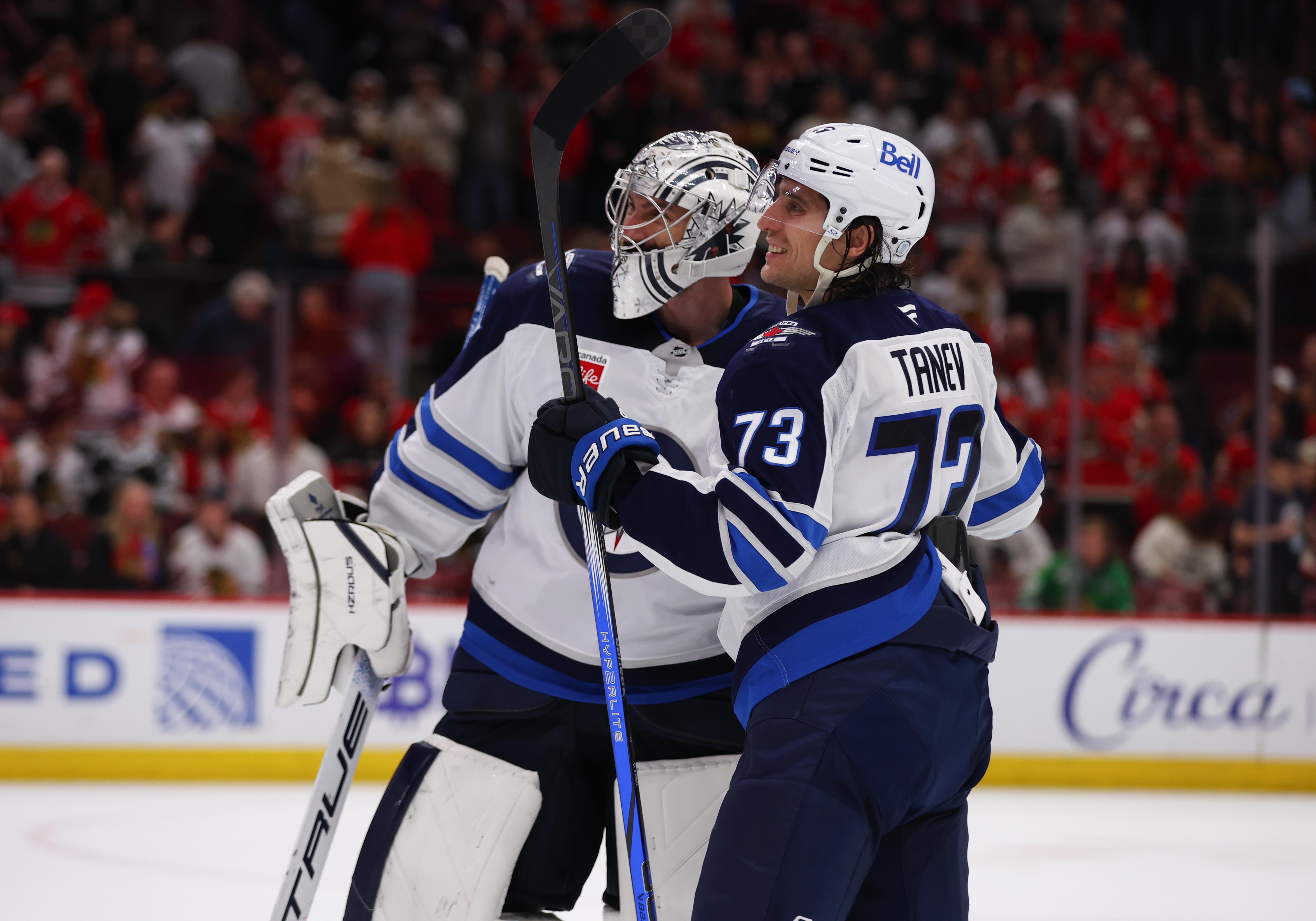 NHL: APR 12 Jets at Blackhawks