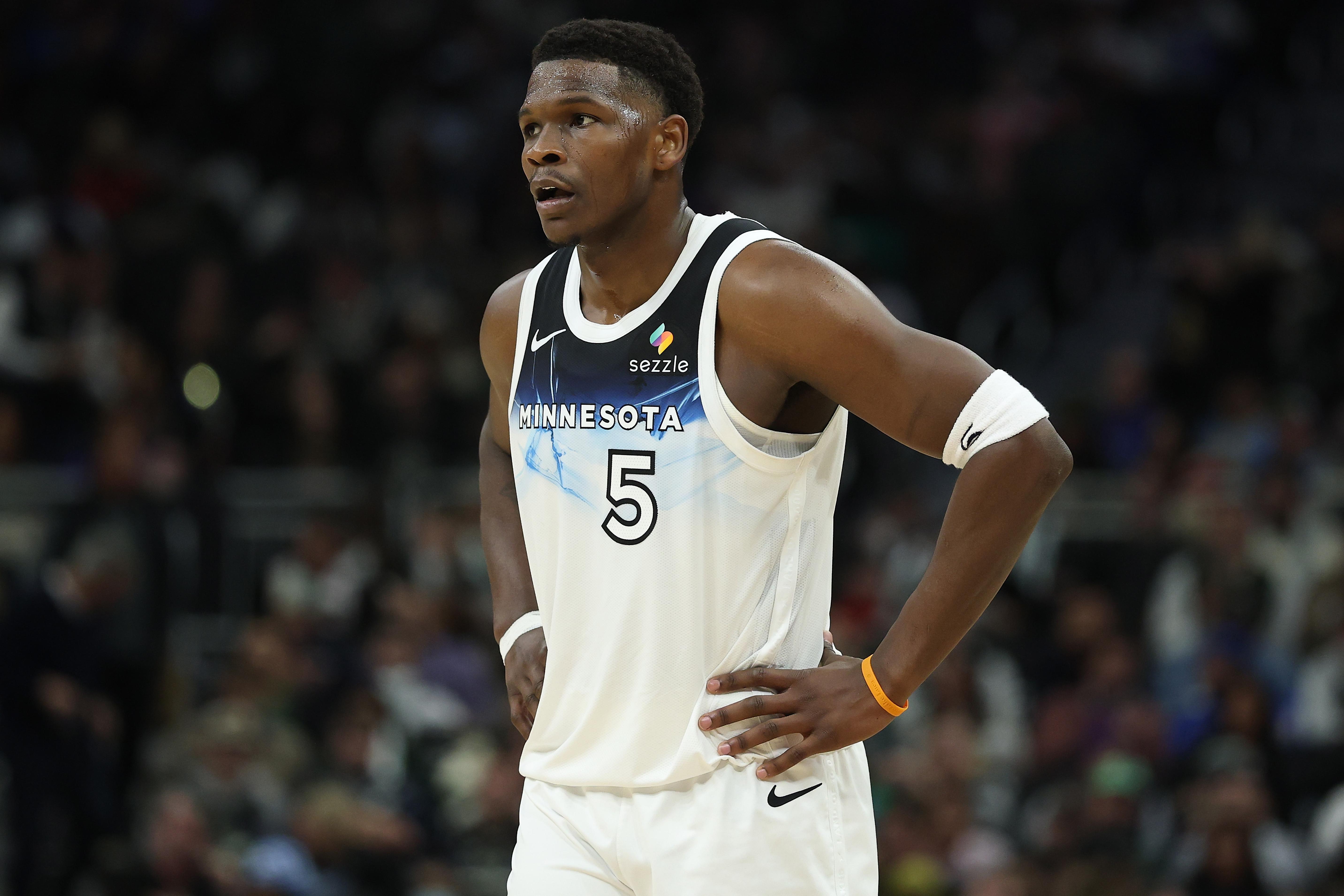 Minnesota Timberwolves v Milwaukee Bucks
