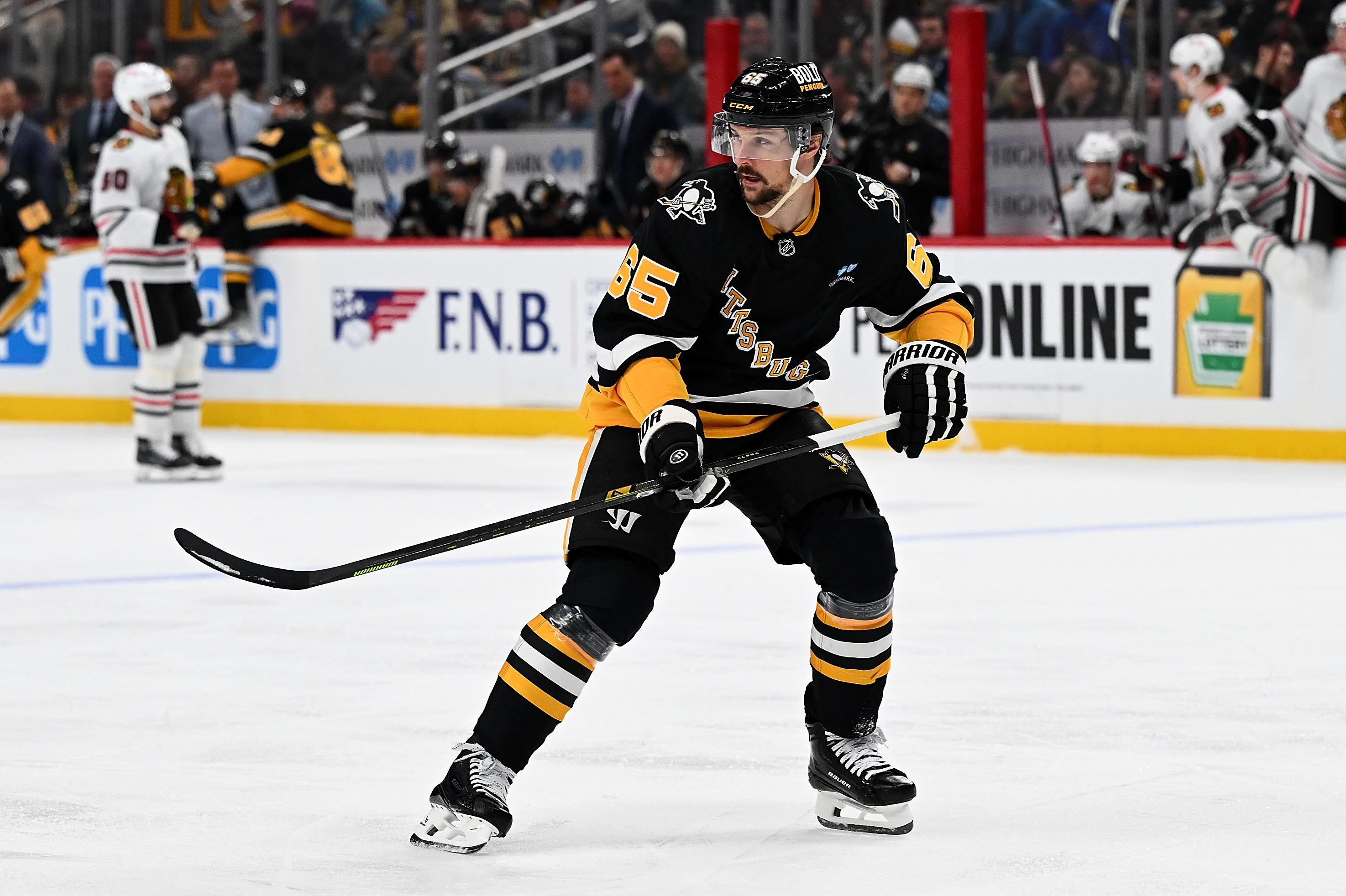 Chicago Blackhawks v Pittsburgh Penguins