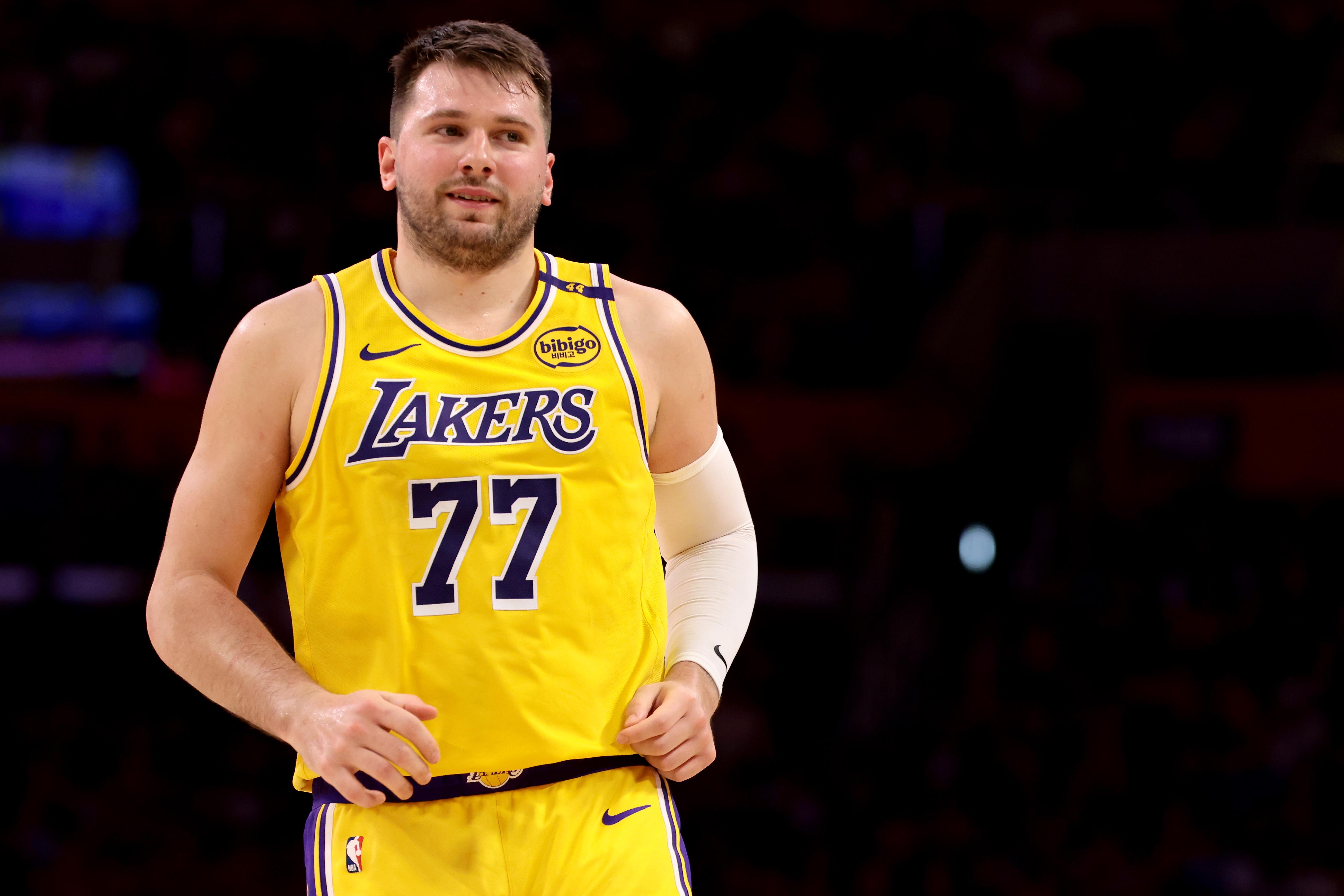 Houston Rockets v Los Angeles Lakers