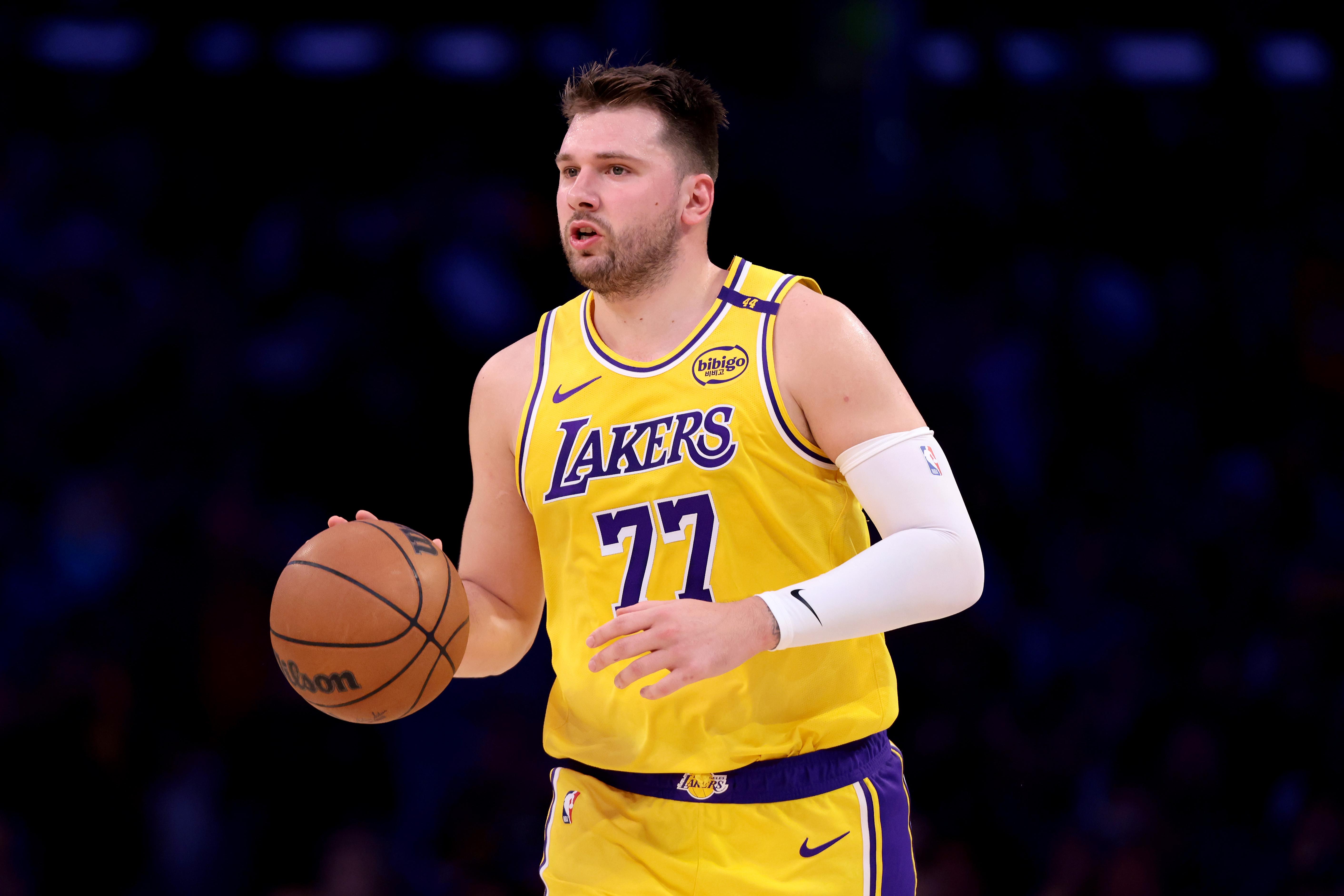 Houston Rockets v Los Angeles Lakers