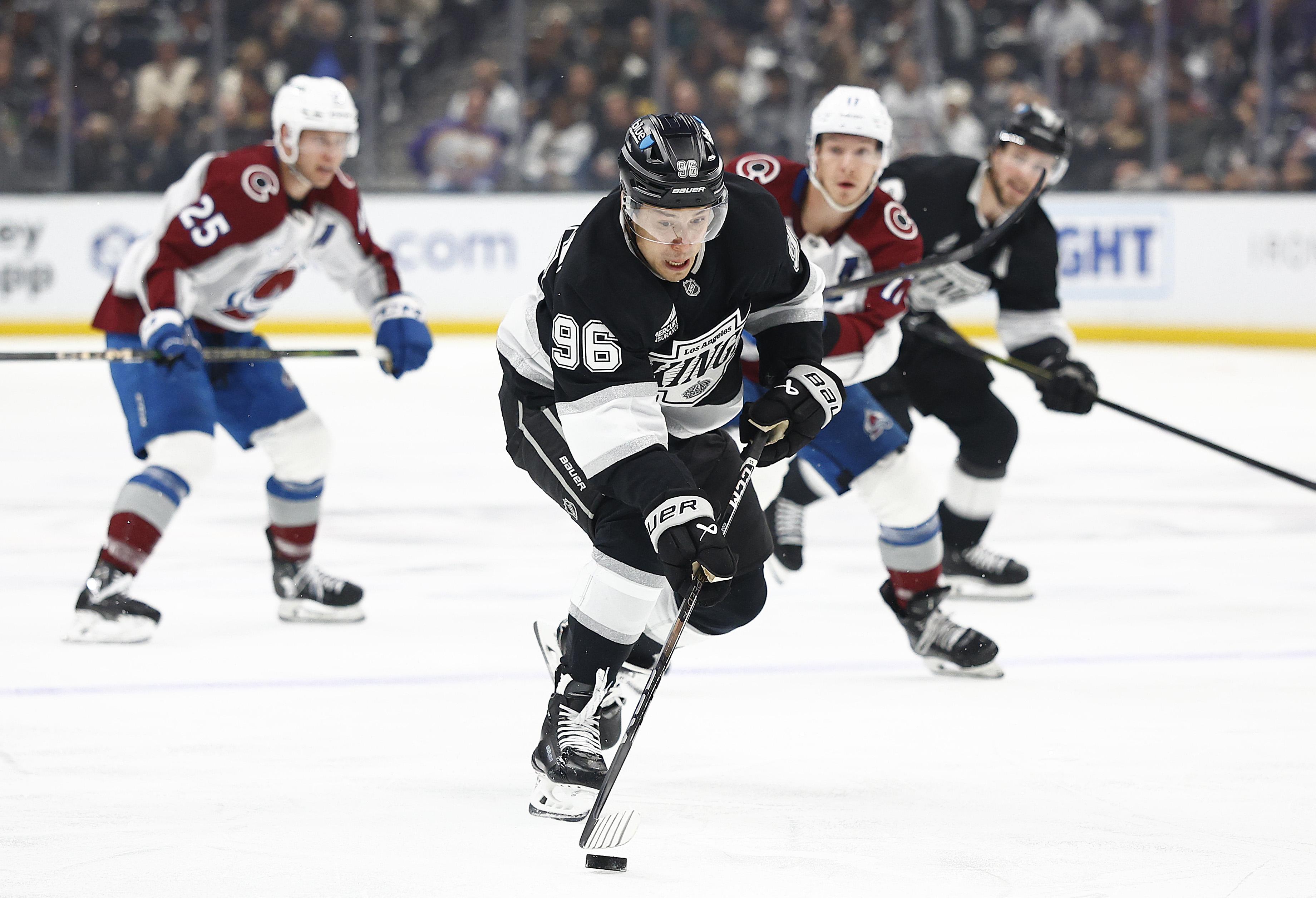 Colorado Avalanche v Los Angeles Kings