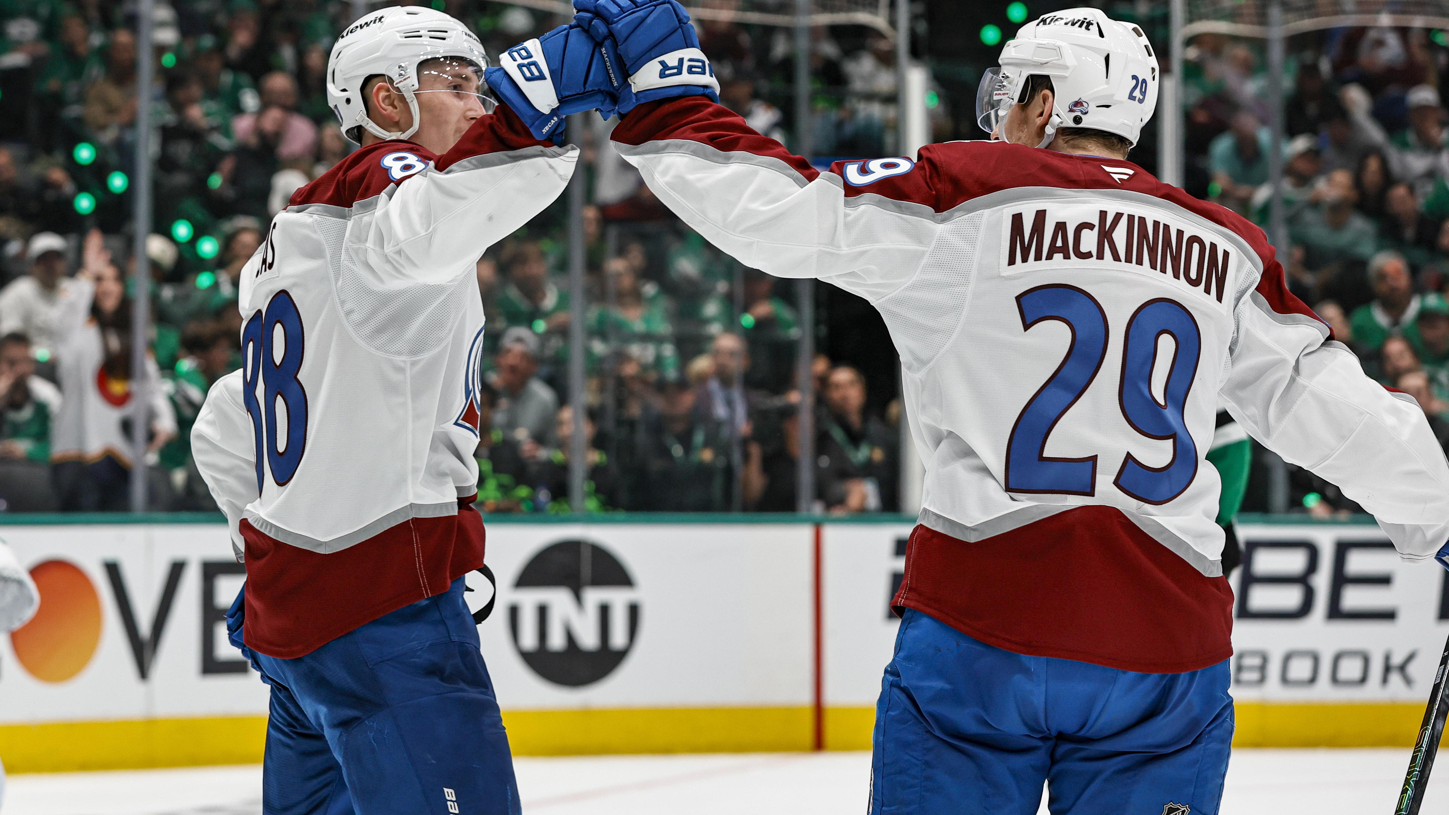 NHL: APR 19 Stanley Cup Playoffs First Round Avalanche at Stars