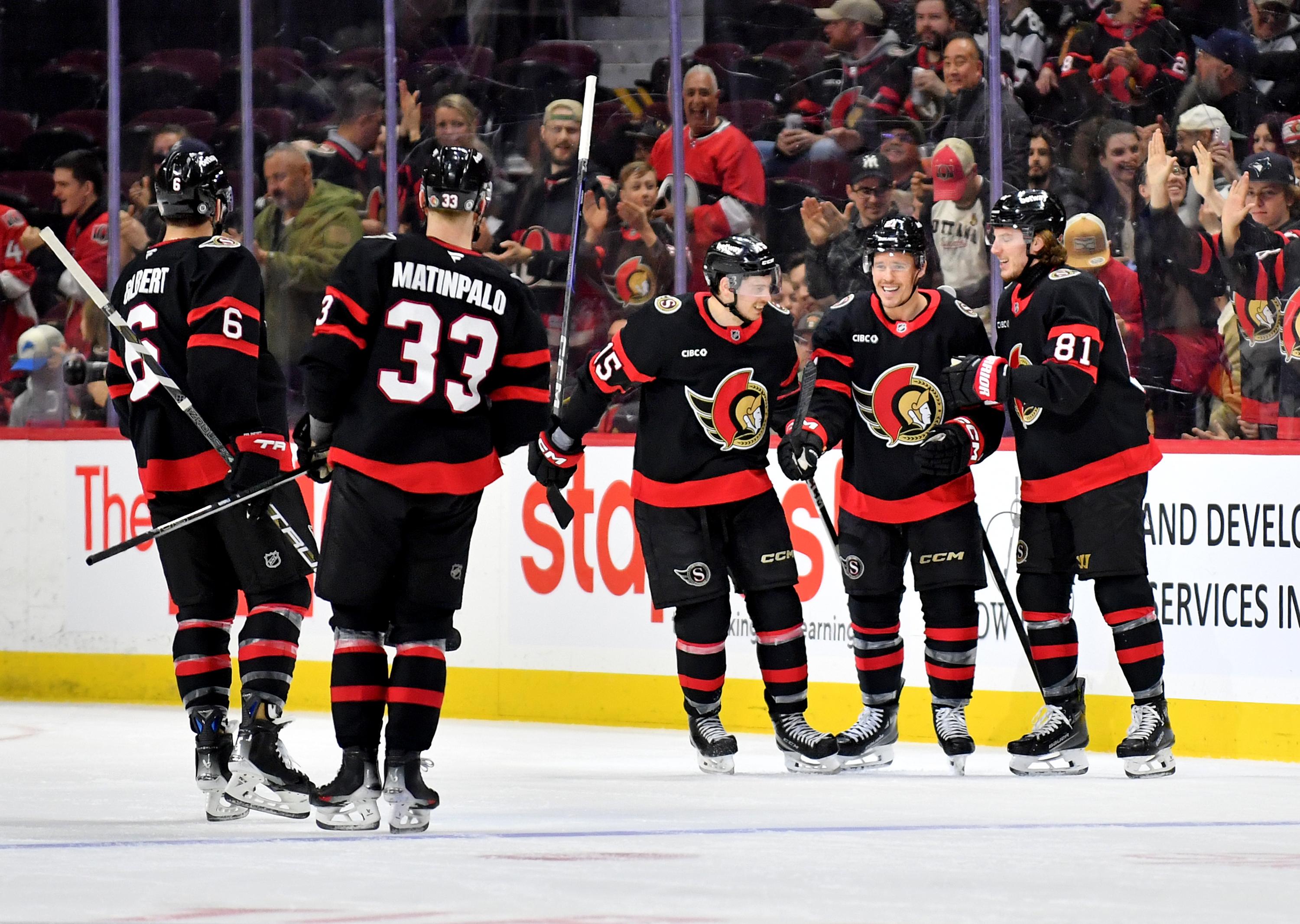 Chicago Blackhawks v Ottawa Senators