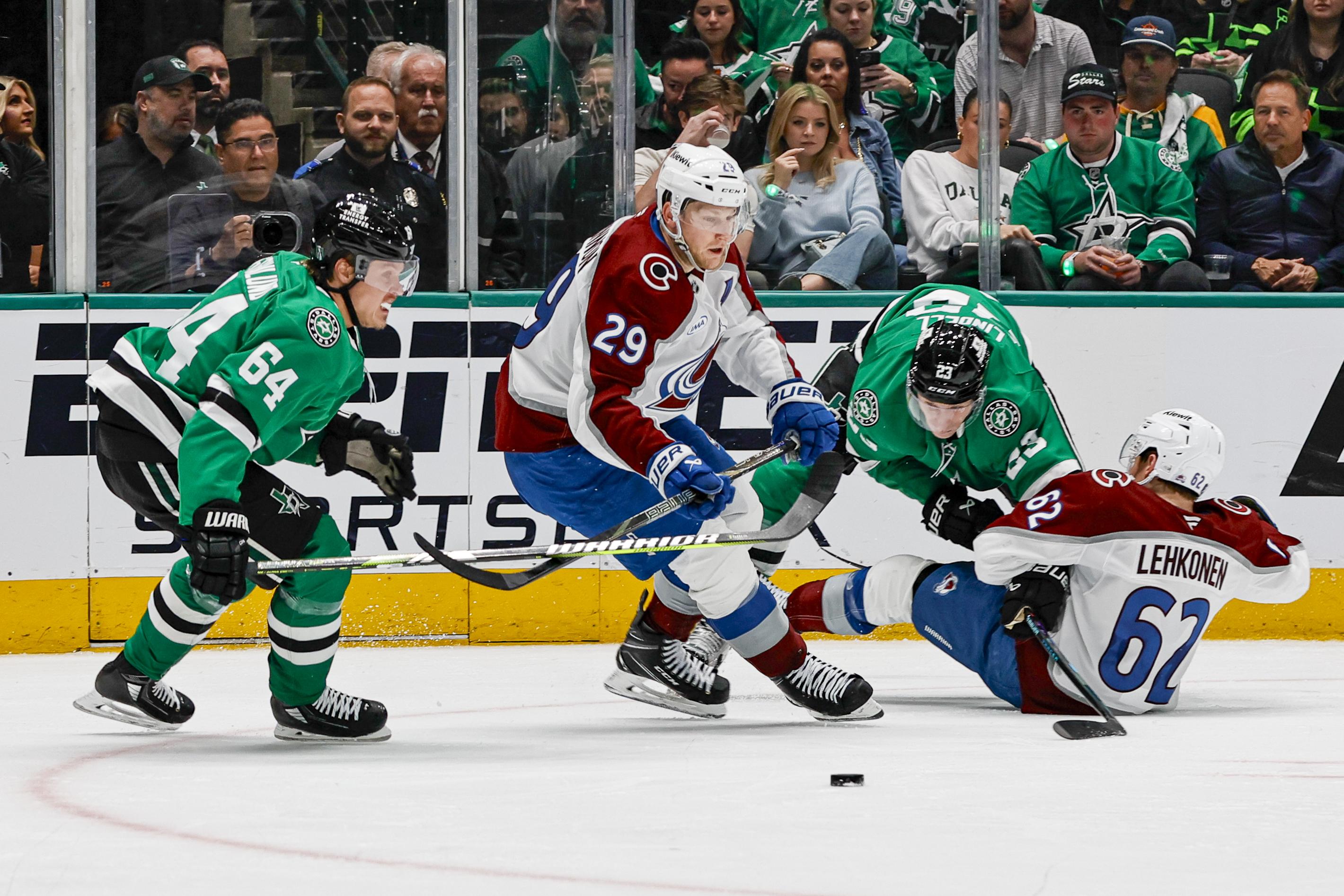 NHL: APR 21 Stanley Cup Playoffs First Round Avalanche at Stars