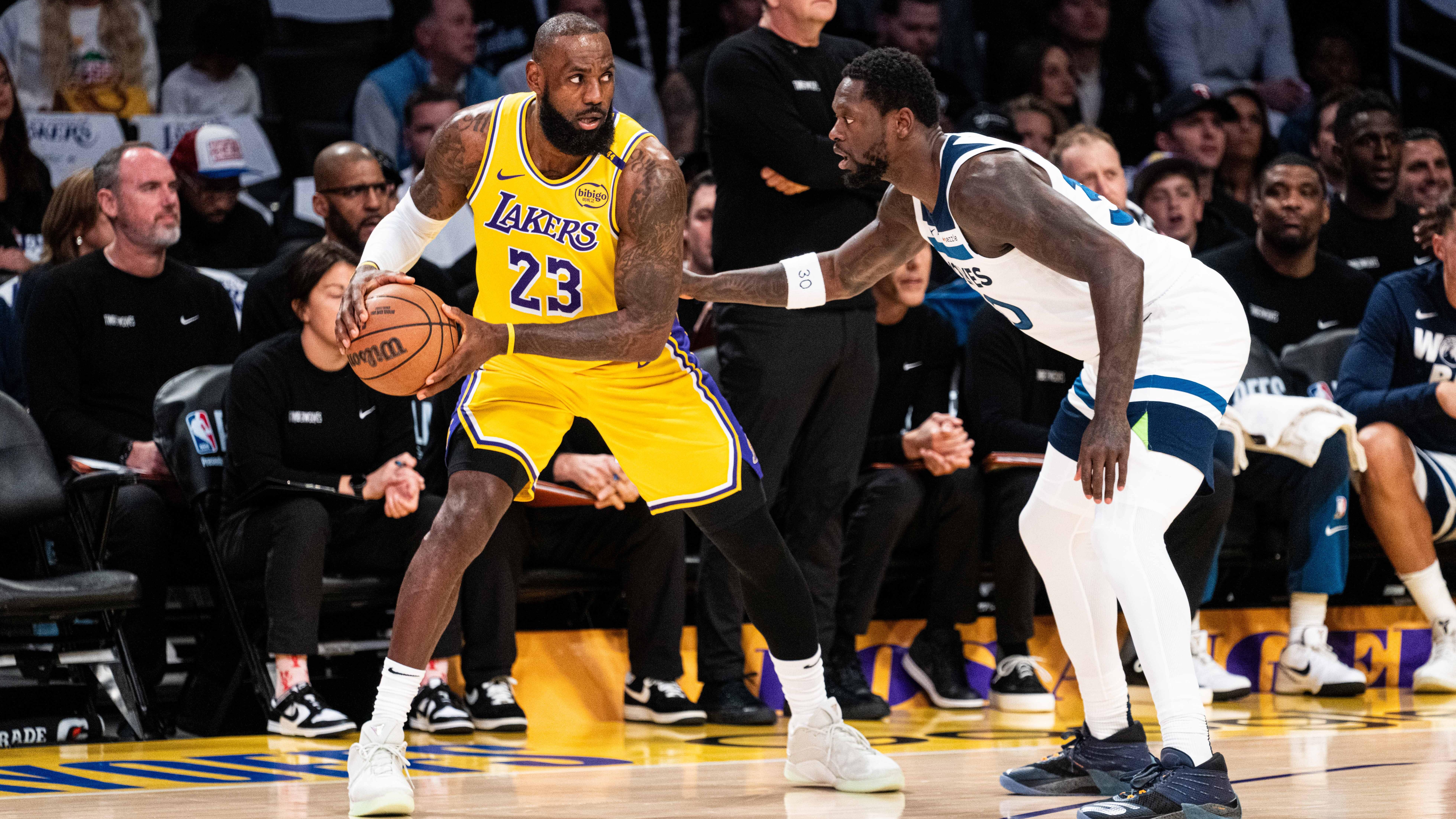 Los Angeles Lakers vs Minnesota Timberwolves - Playoff Game 2