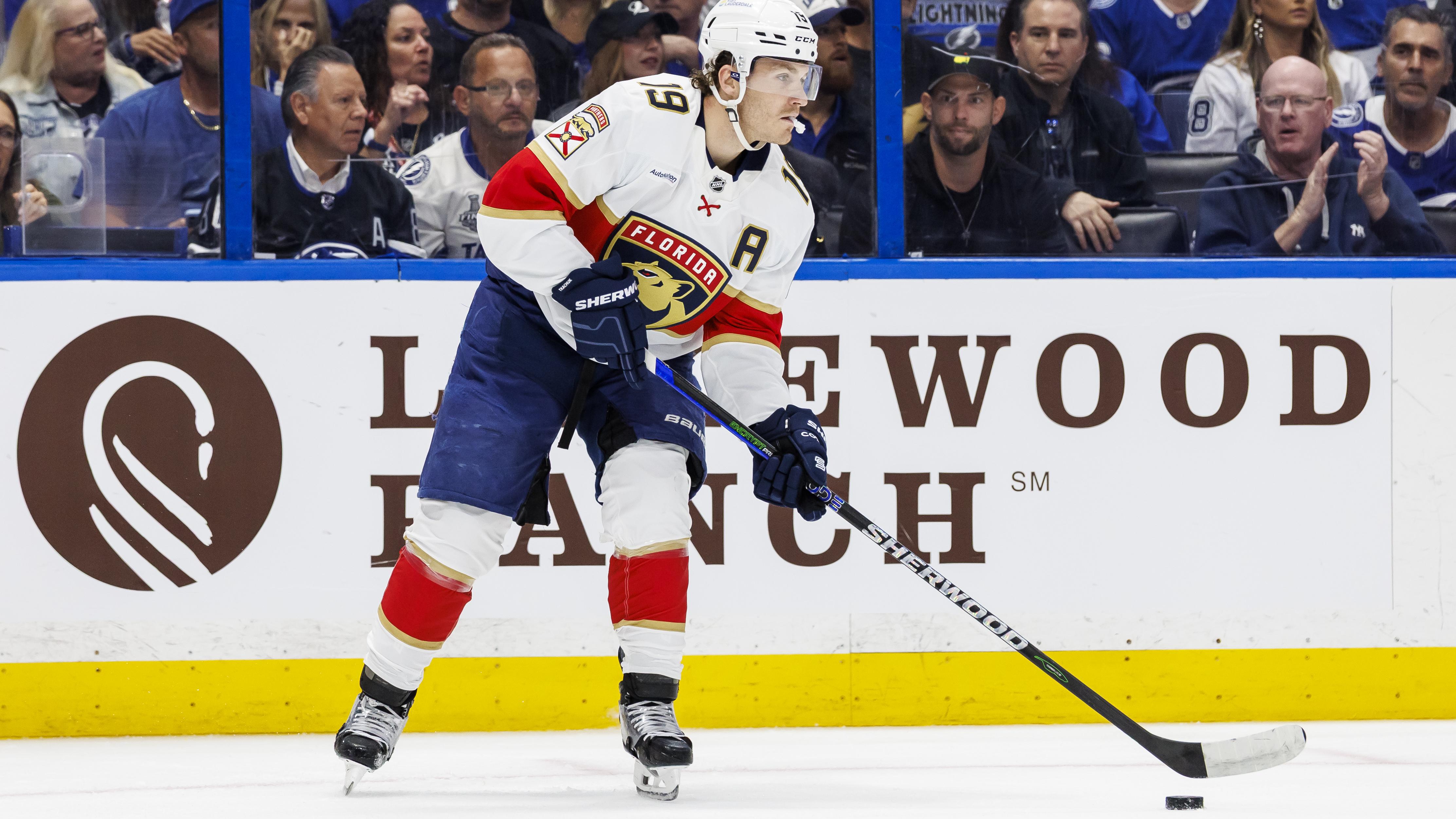 Florida Panthers v Tampa Bay Lightning - Game One