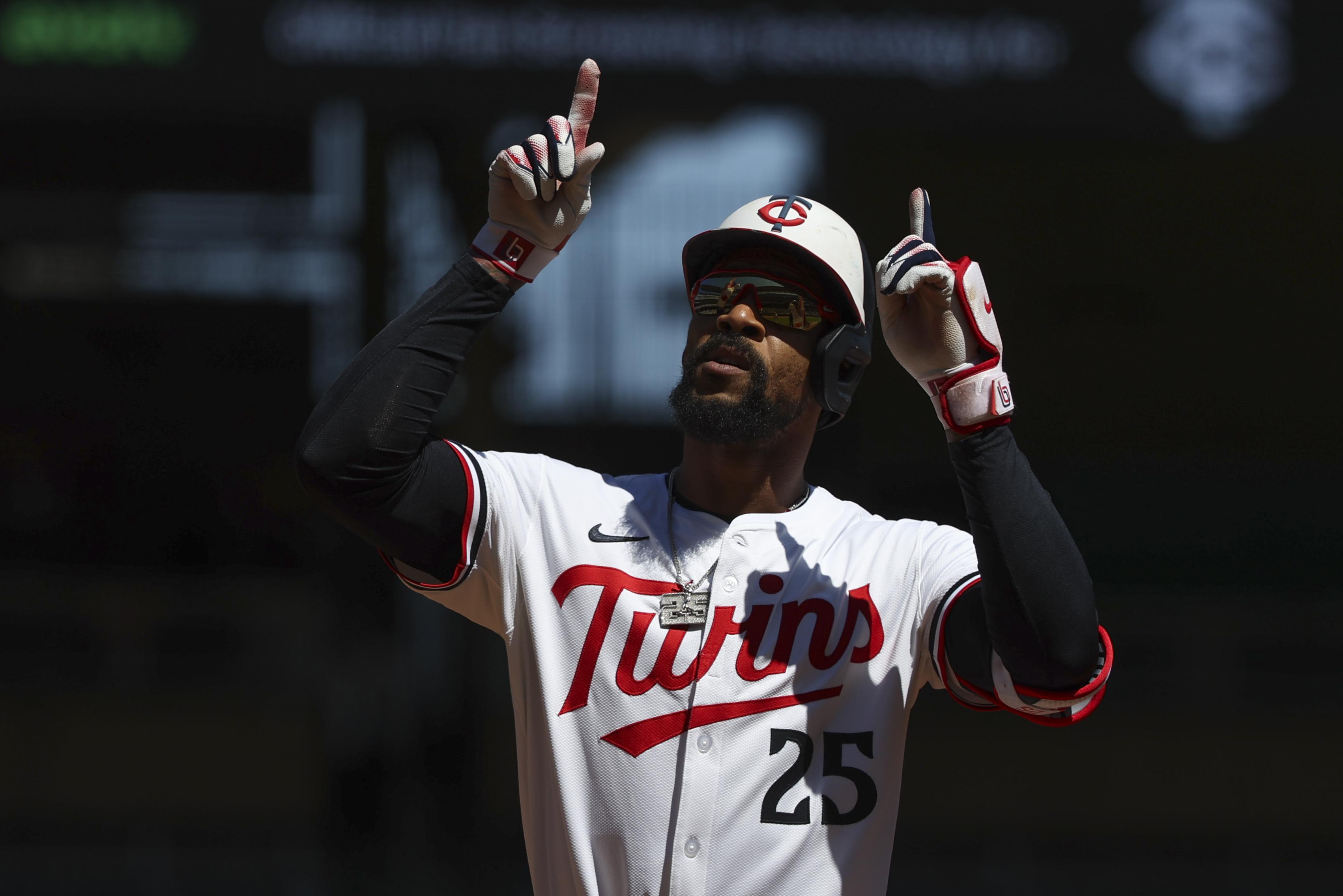 Los Angeles Angels v Minnesota Twins