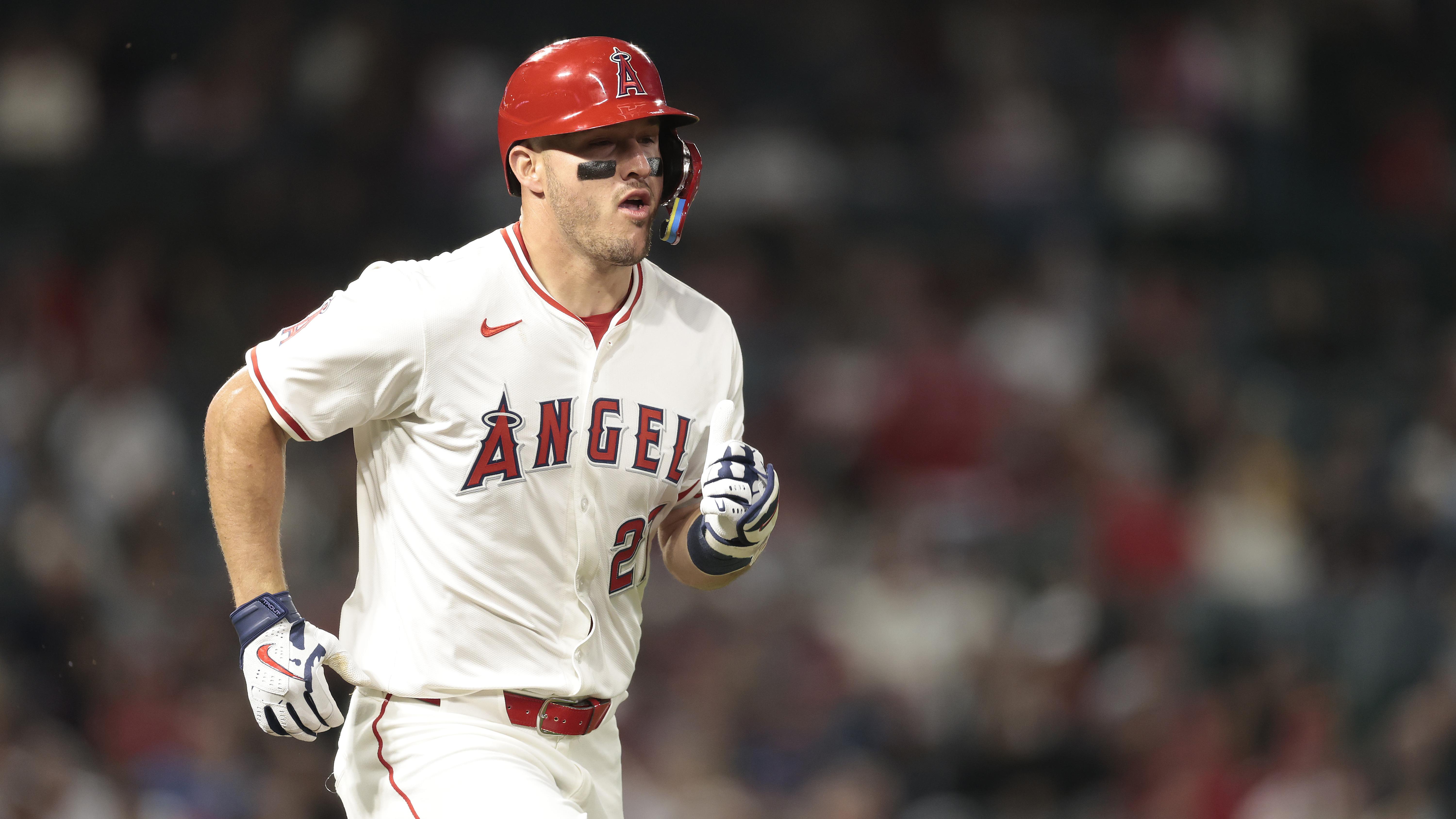 Pittsburgh Pirates v Los Angeles Angels