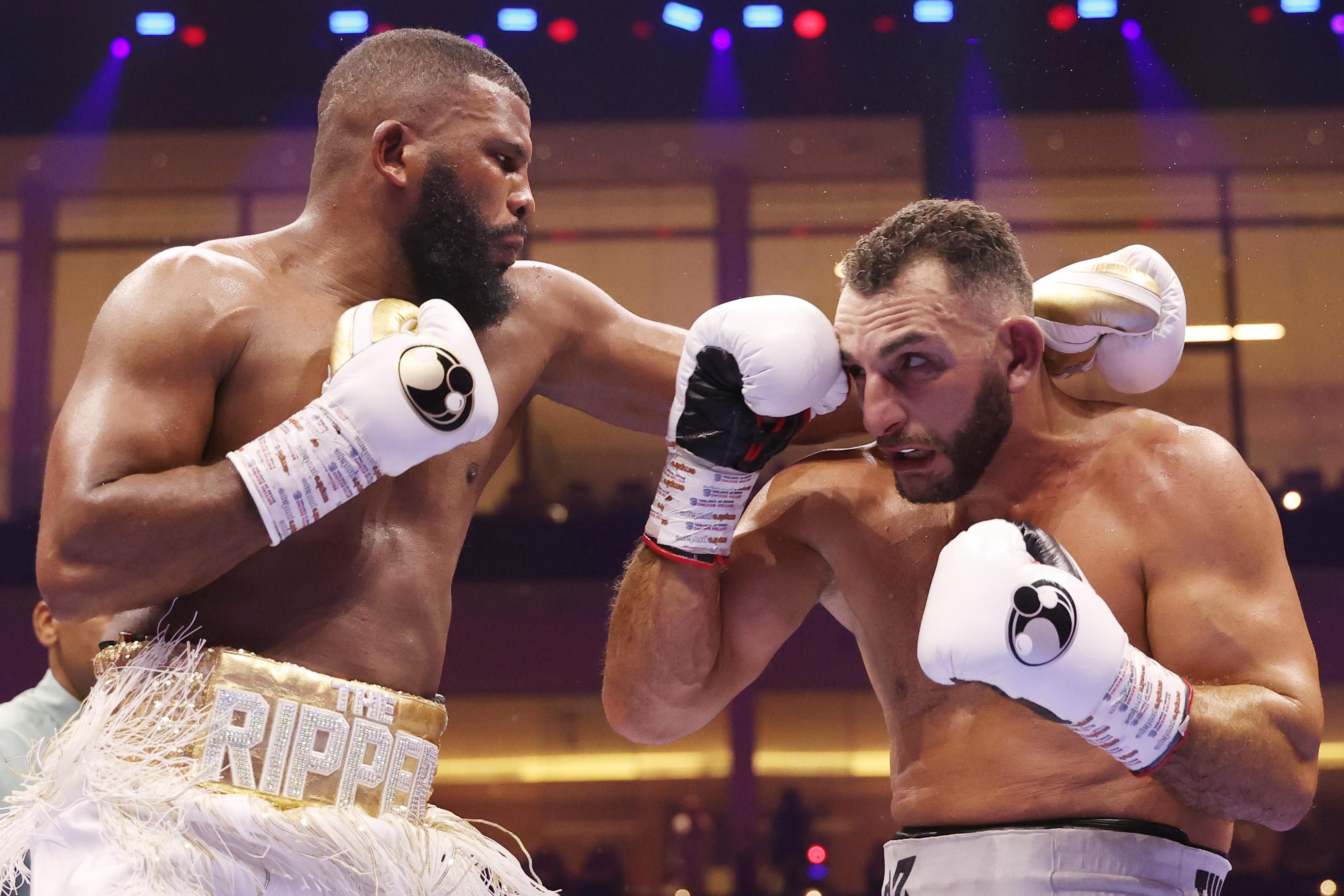 Canelo Alvarez v William Scull: Fatal Fury - Fight Night