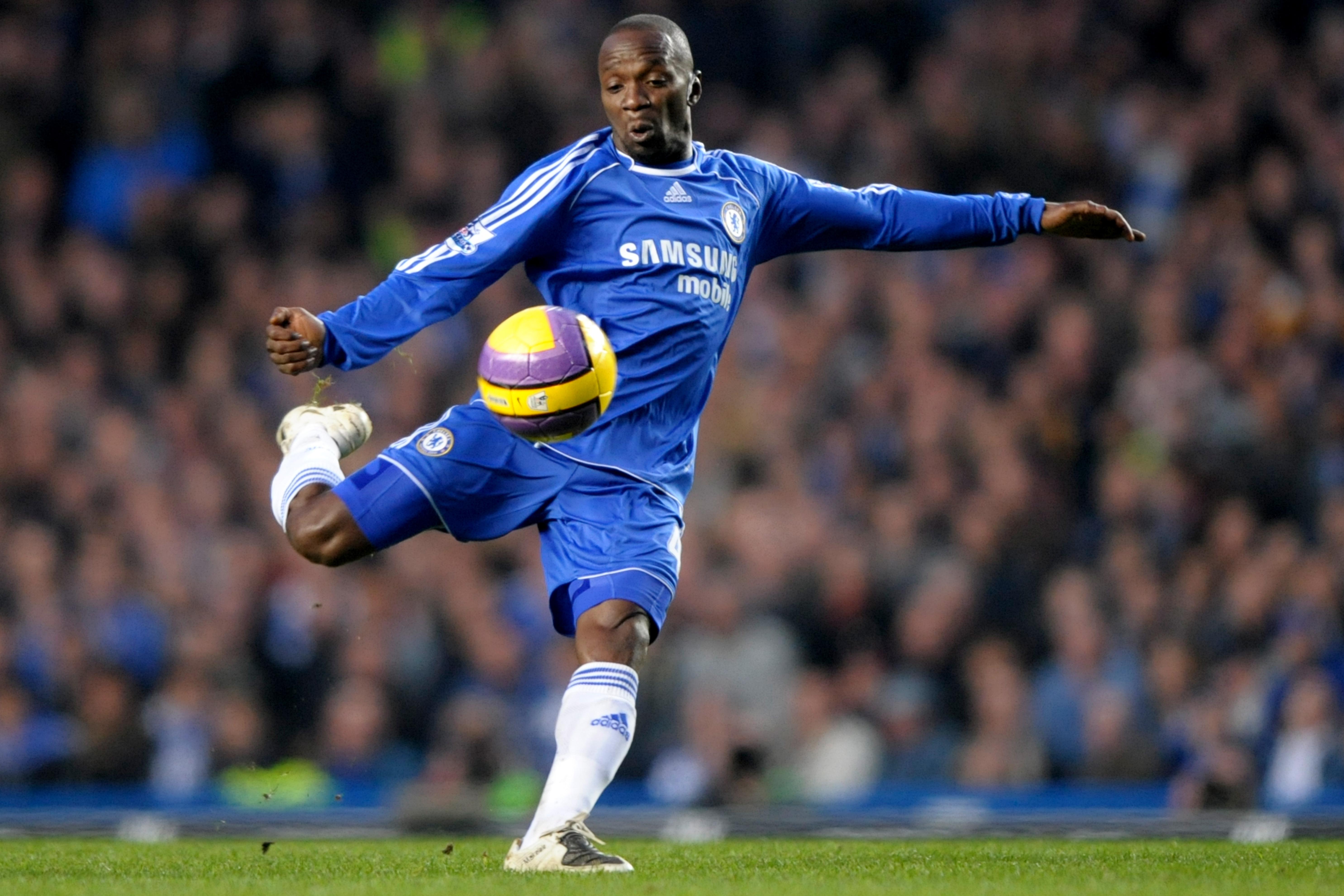 Soccer - Barclays Premier League - Chelsea v Liverpool - Stamford Bridge