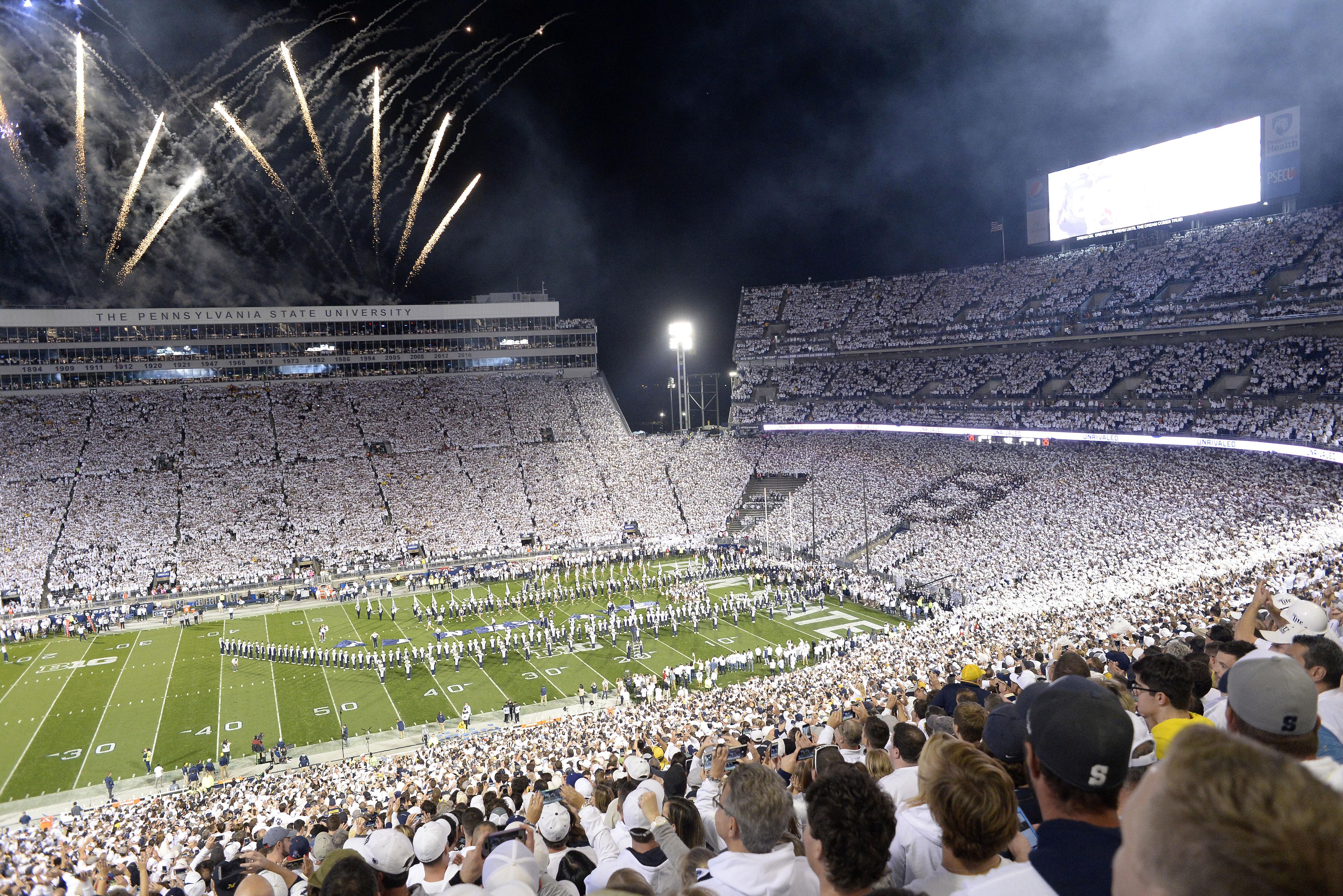 COLLEGE FOOTBALL: OCT 21 Michigan at Penn State